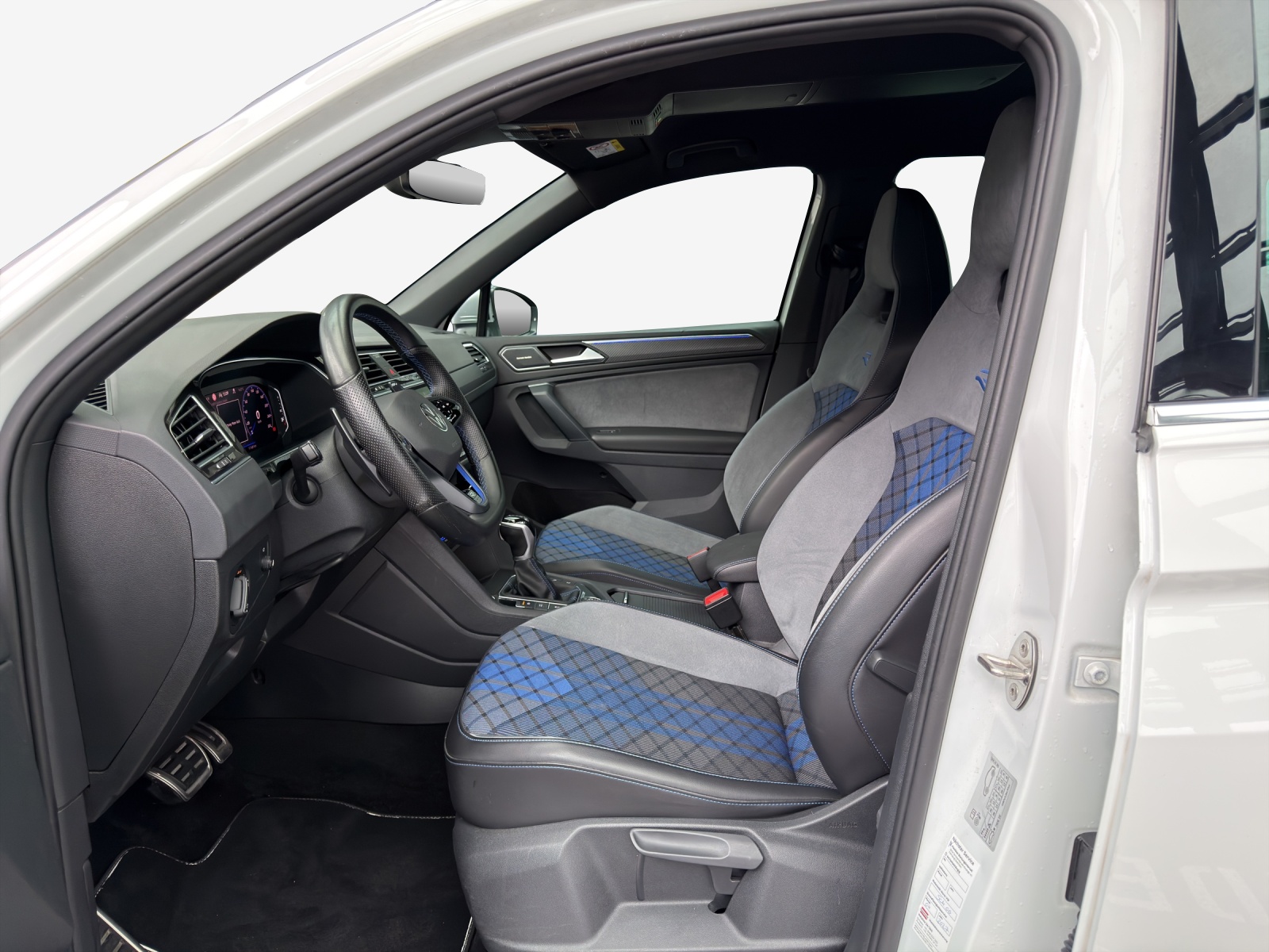 VW Tiguan 2.0TSI R 4Motion DSG-image-7
