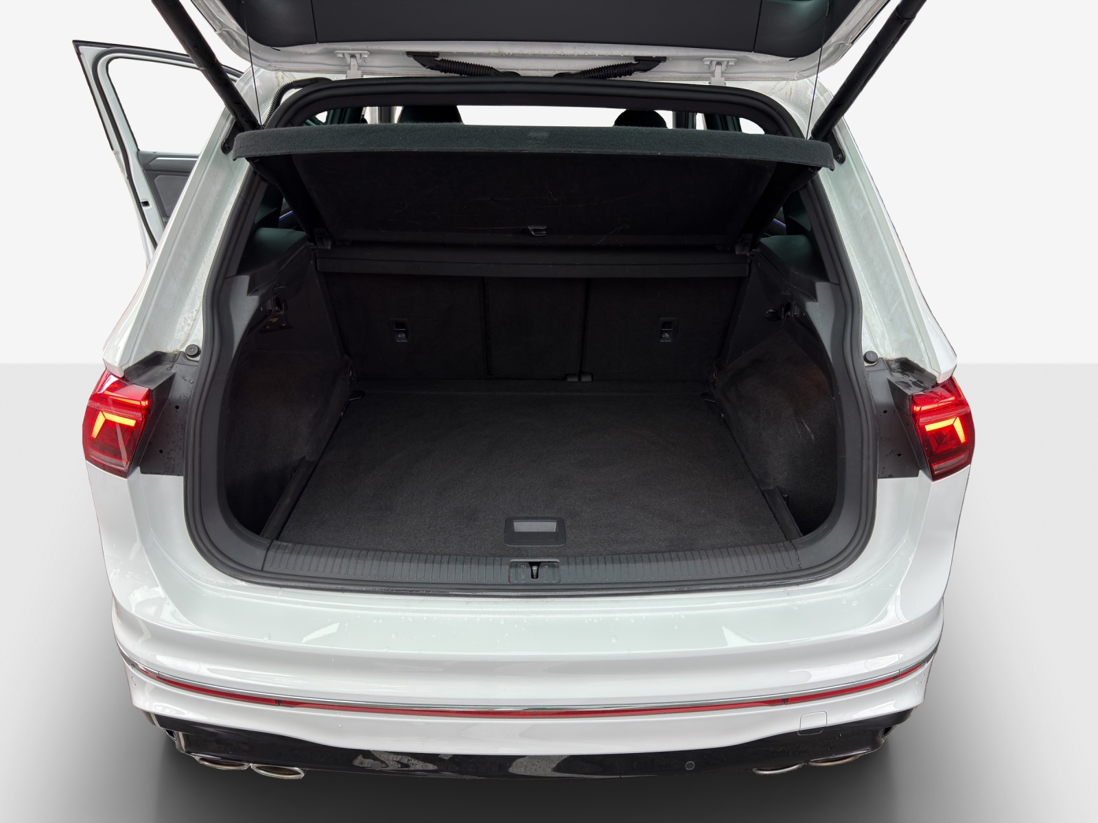 VW Tiguan 2.0TSI R 4Motion DSG-image-12