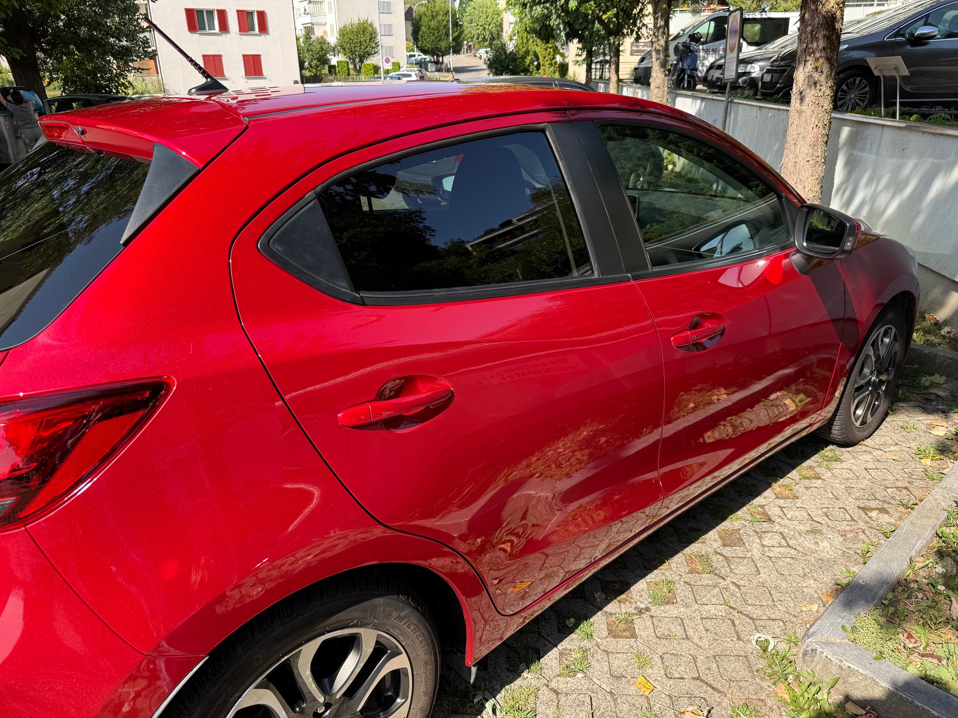 MAZDA 1.5i 16V Skyactiv-G Revolution-image-3