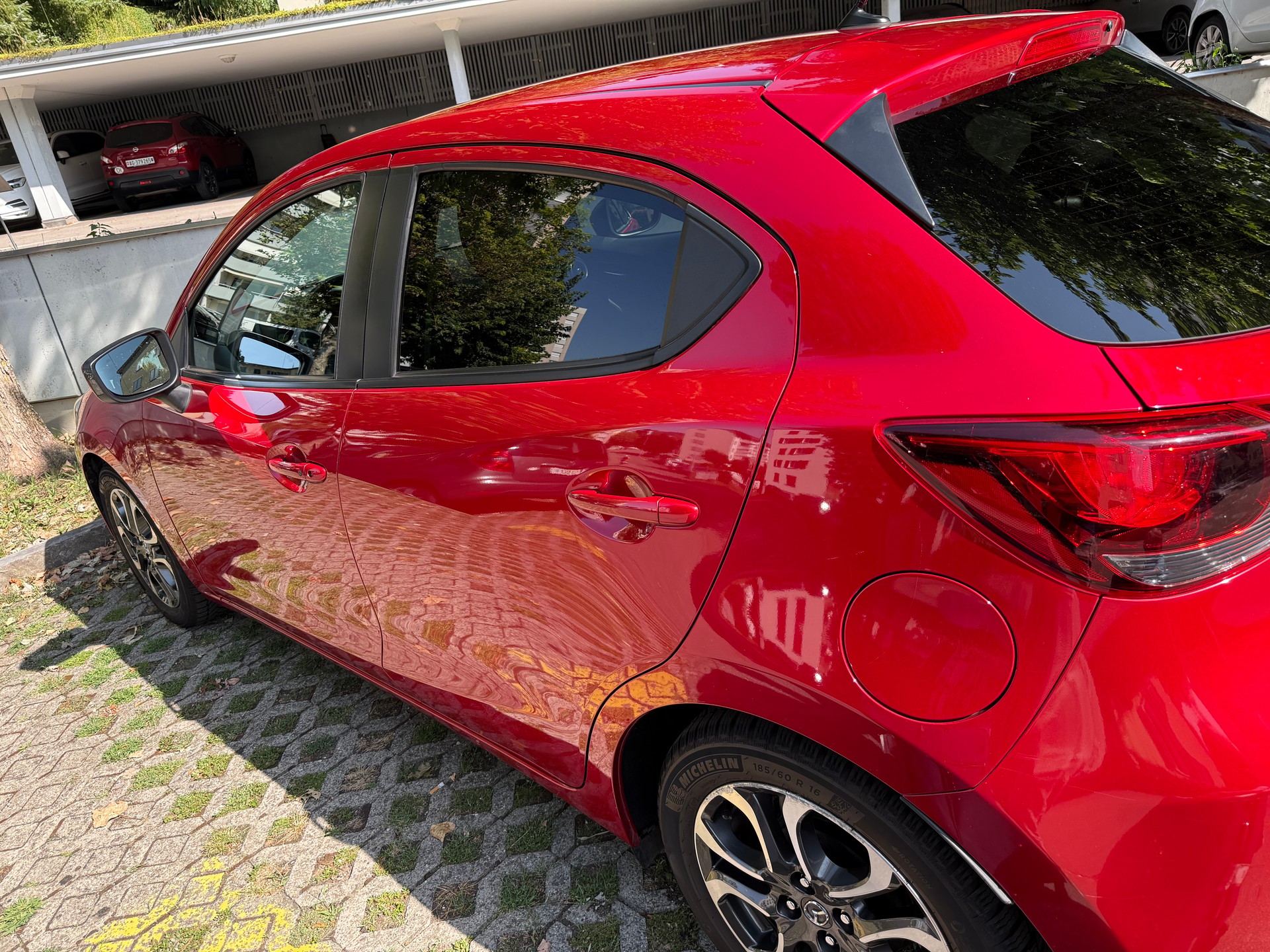 MAZDA 1.5i 16V Skyactiv-G Revolution-image-2