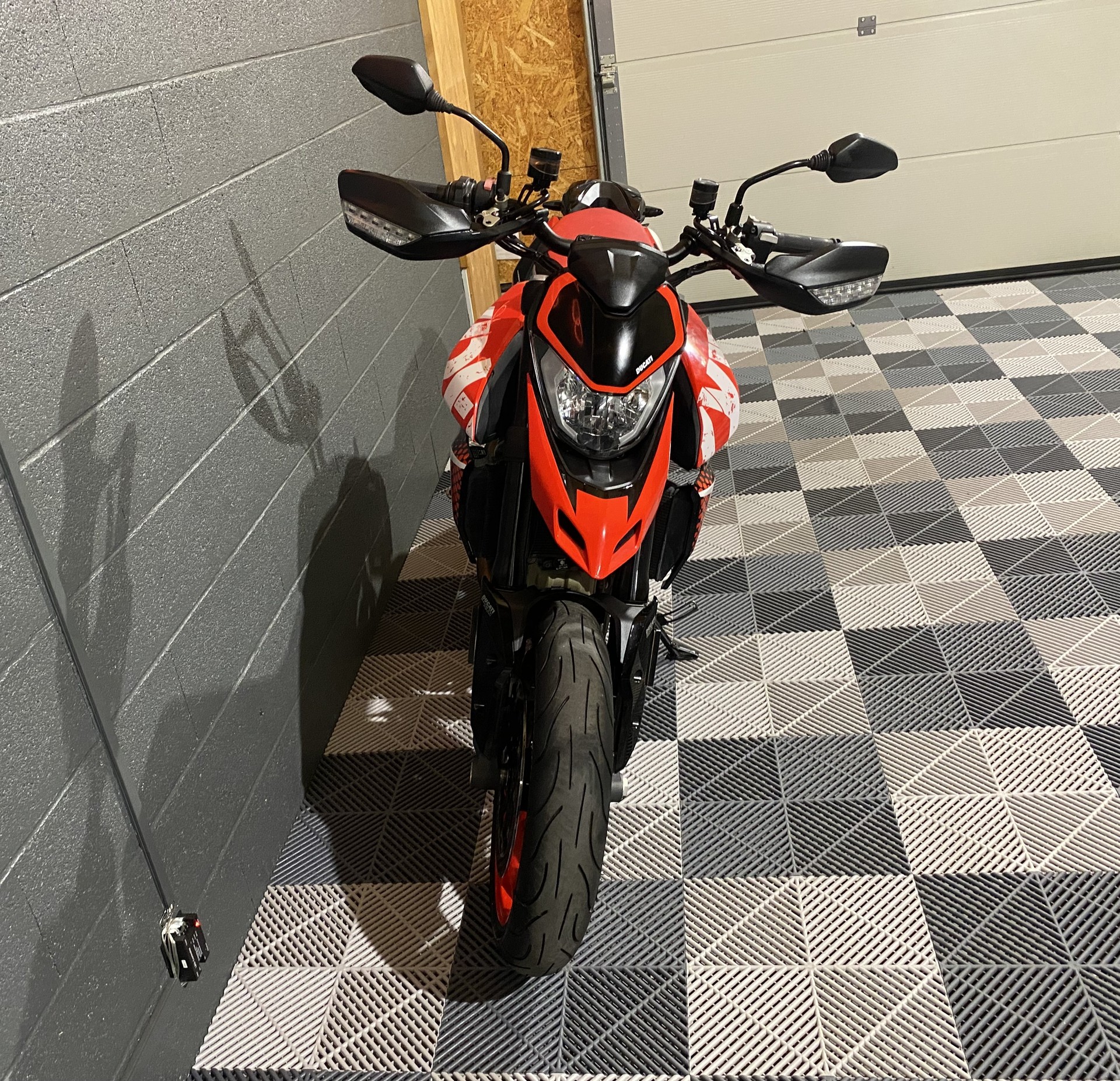 DUCATI Hypermotard 950 RVE-image-7