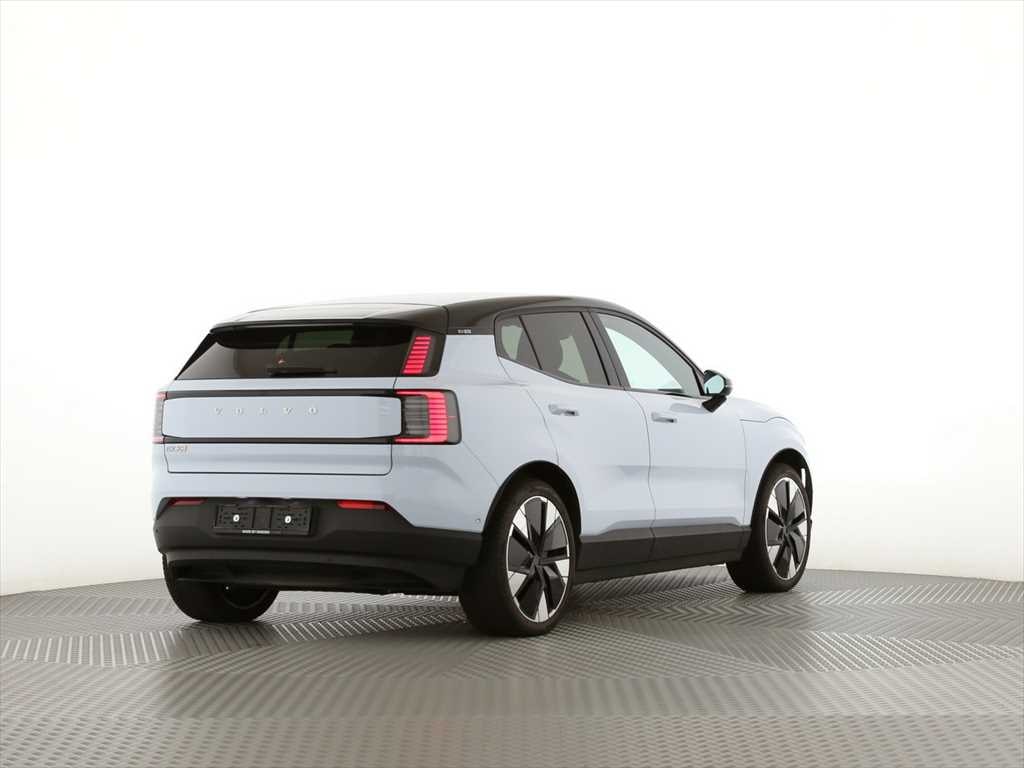 VOLVO EX30 E60 Twin Ultra Performance AWD-image-3