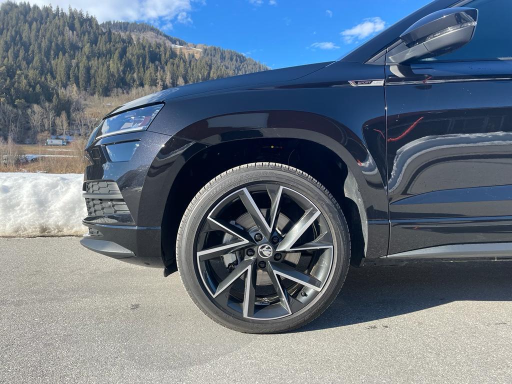 SKODA Karoq 2.0 TDI SportLine 4x4 DSG-image-2