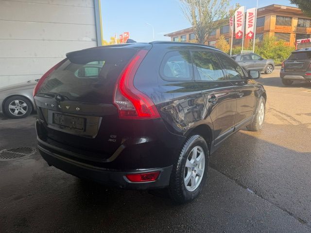 VOLVO XC60 D5 AWD-image-2