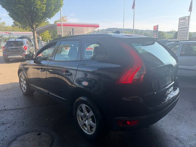 VOLVO XC60 D5 AWD-image-3