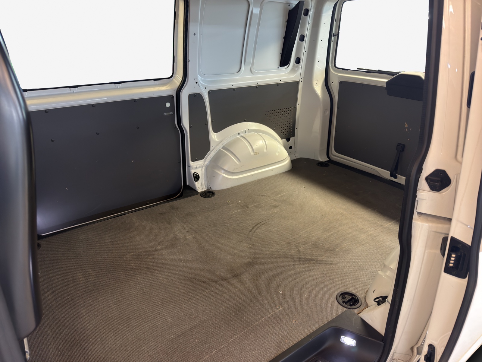 VW T6.1 2.0 TDI-image-11
