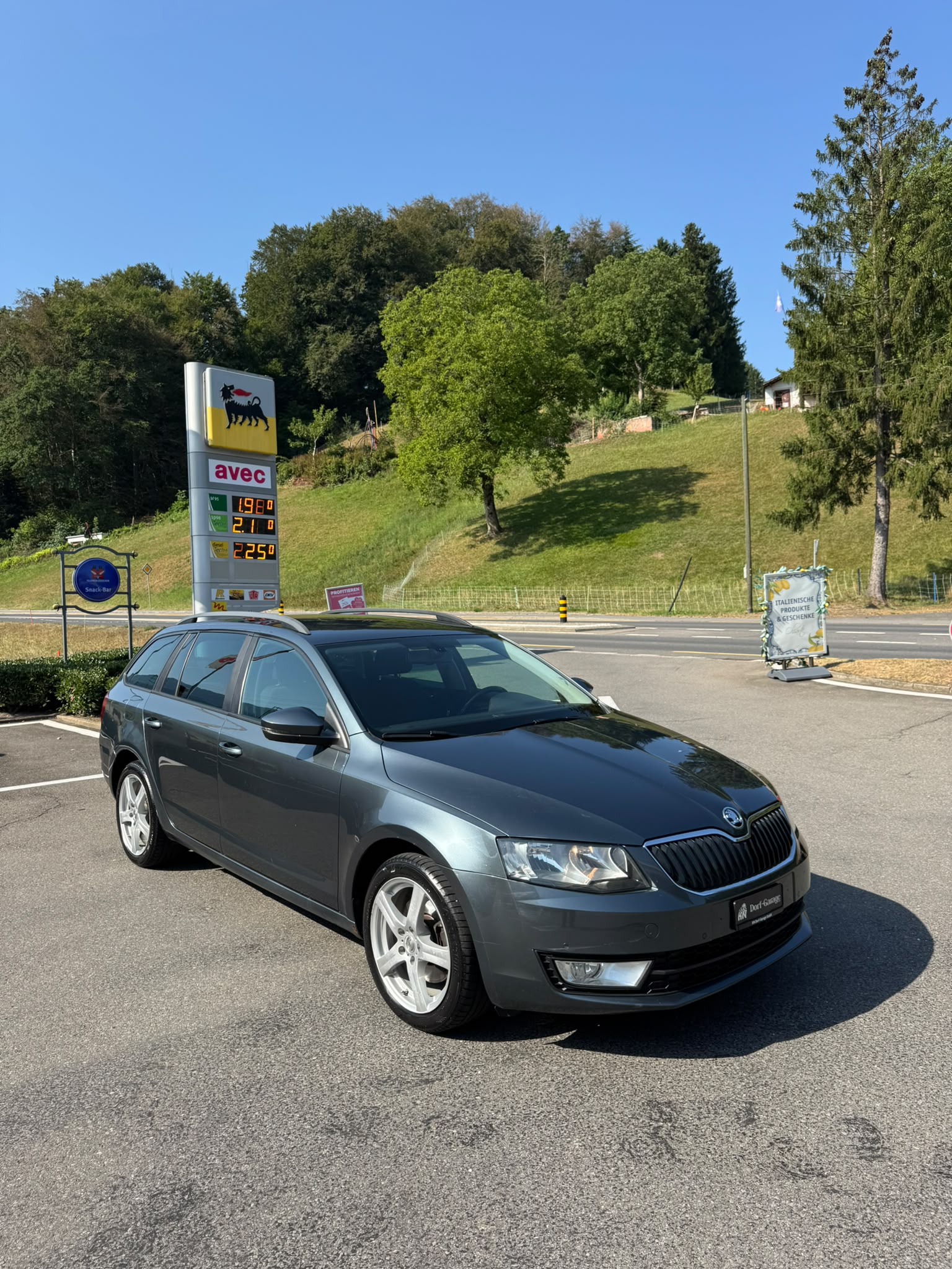 SKODA Octavia Combi 2.0 TDI Ambition 4x4 DSG-image-0