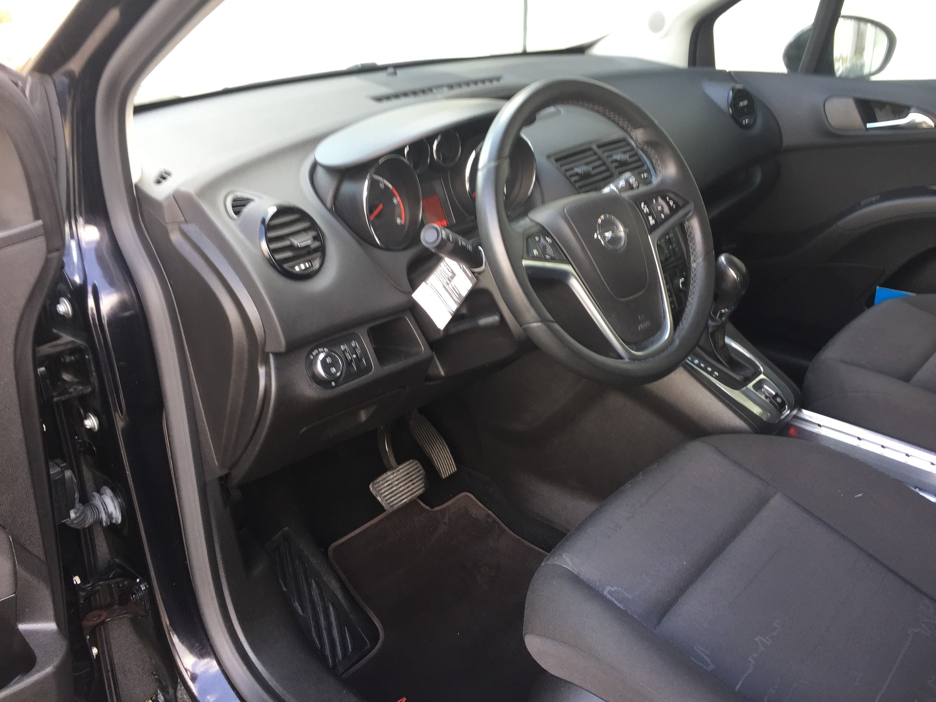 OPEL Meriva 1.7 CDTi Enjoy Automatic-image-11