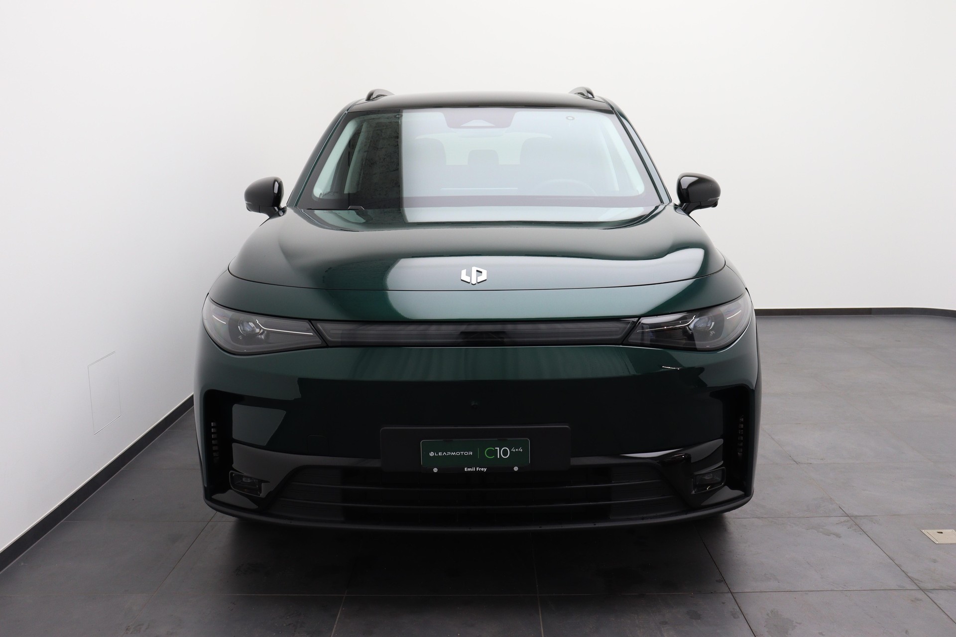 LEAPMOTOR C10 1.5 Hybrid EV-image-1