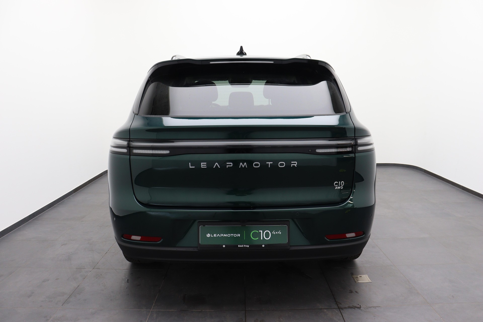 LEAPMOTOR C10 1.5 Hybrid EV-image-4