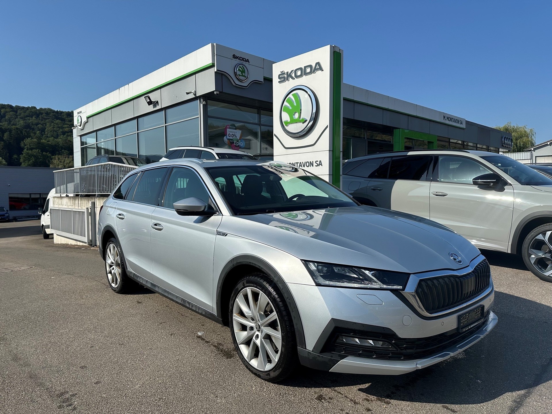 SKODA Octavia Combi 2.0 TSI DSG Scout 4x4