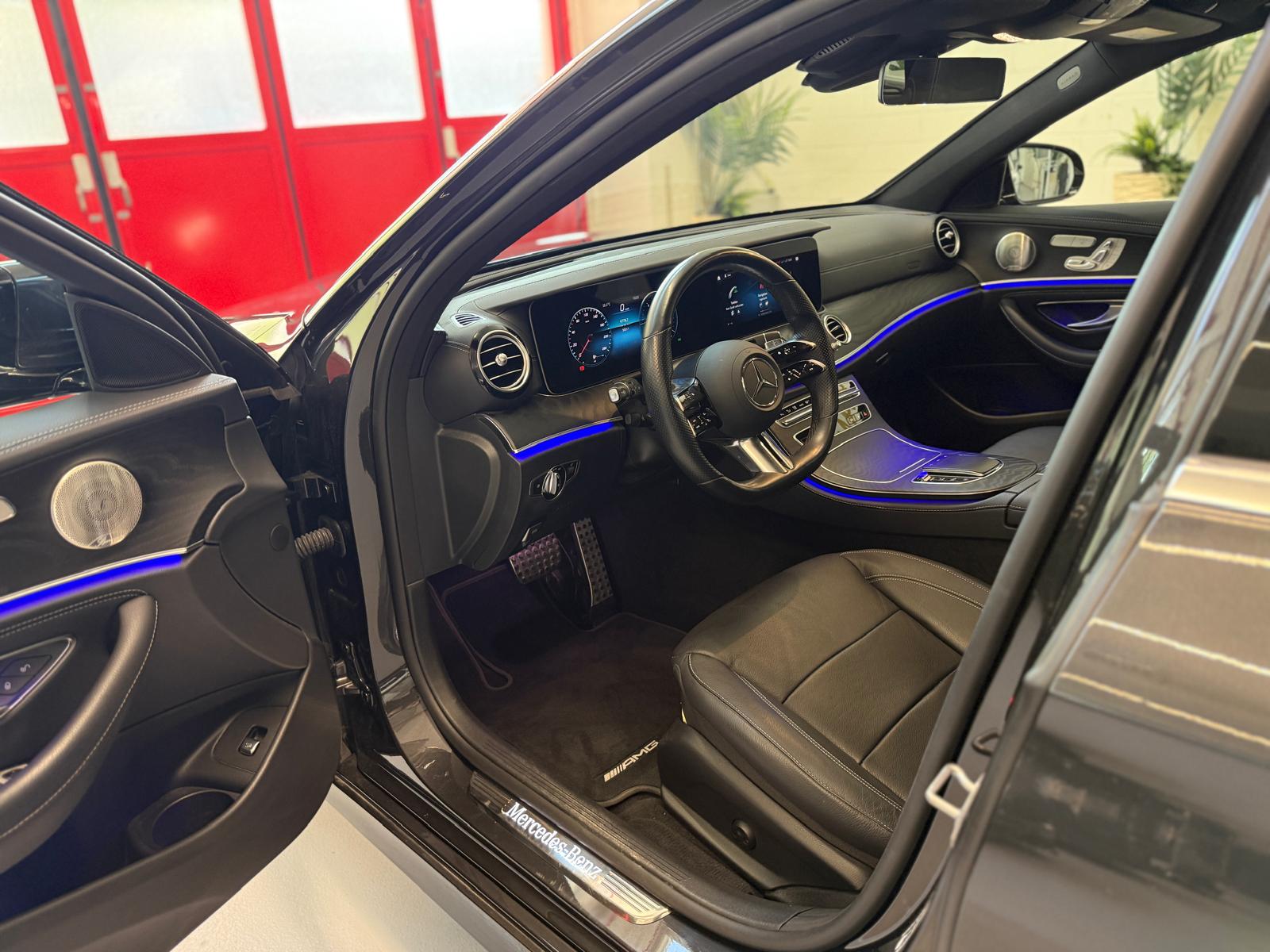MERCEDES-BENZ E 220 d T 4Matic AMG Line 9G-Tronic-image-9