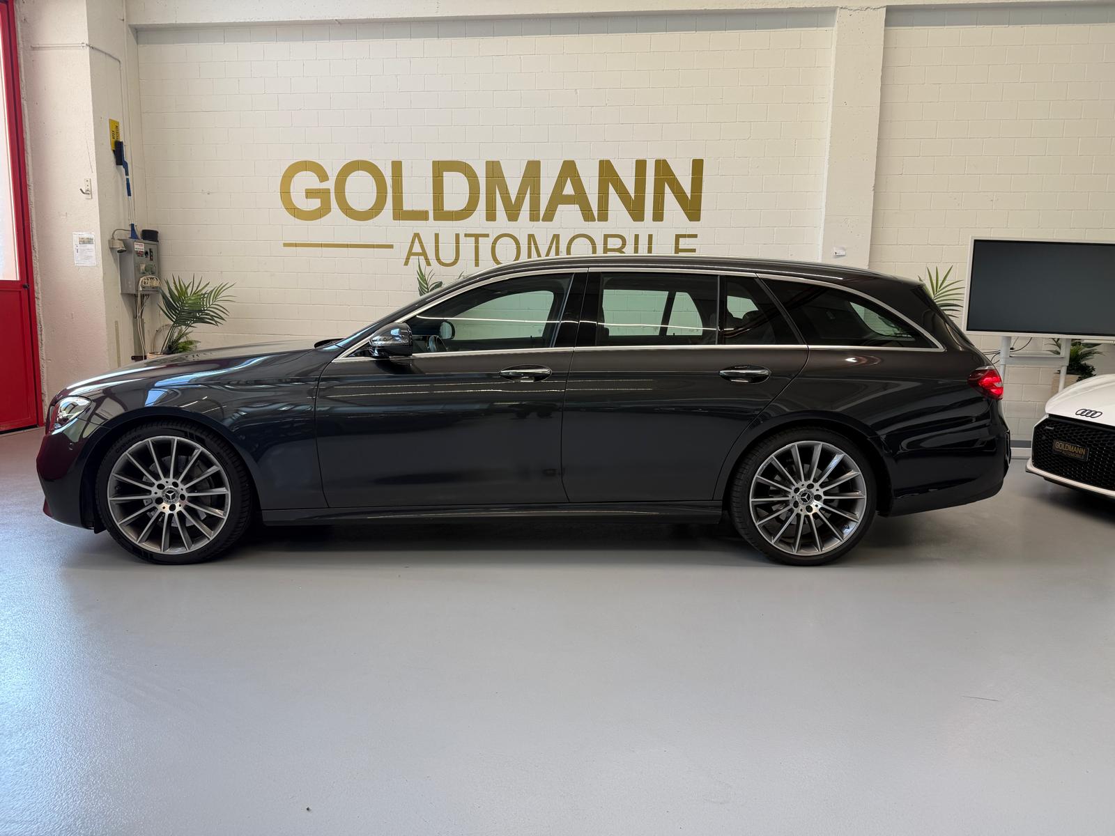 MERCEDES-BENZ E 220 d T 4Matic AMG Line 9G-Tronic-image-1