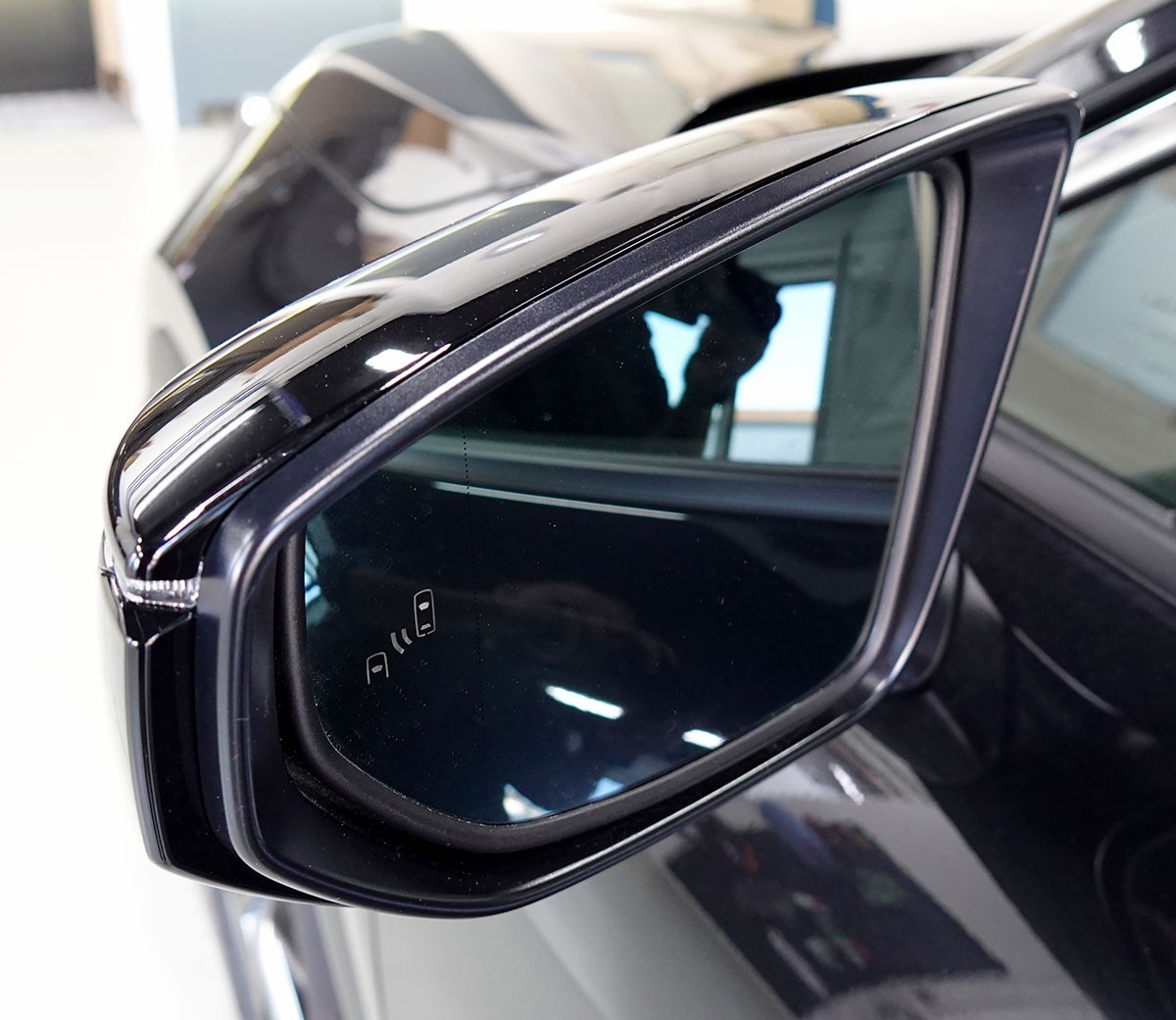 LEXUS LBX FWD Elegant CVT LEDER-image-14