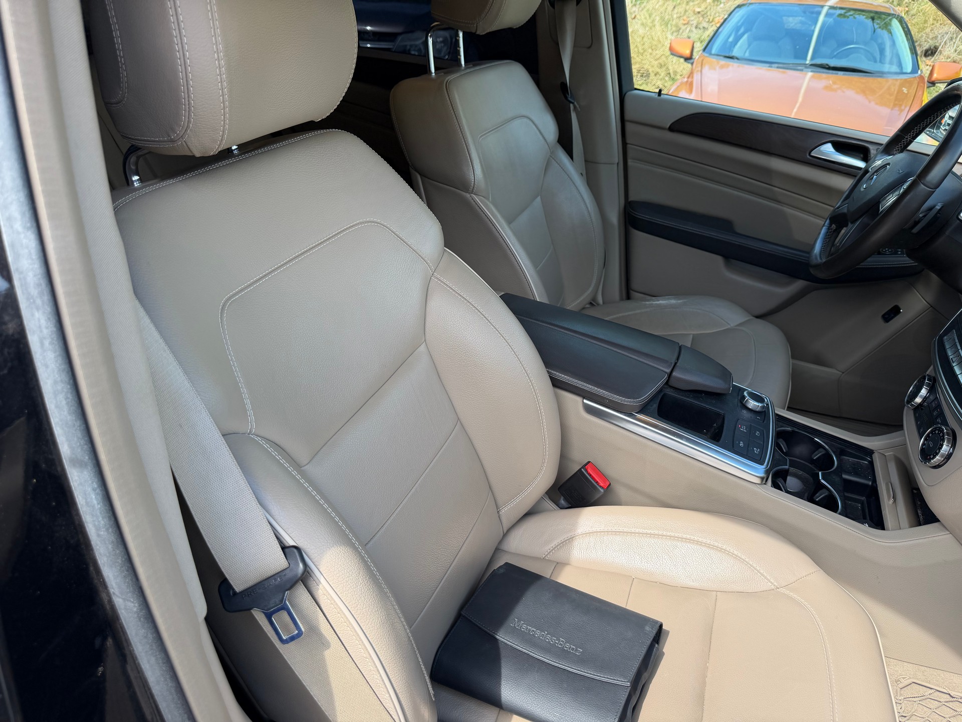 MERCEDES-BENZ ML 350 BlueTEC Edition 4Matic 7G-Tronic-image-8