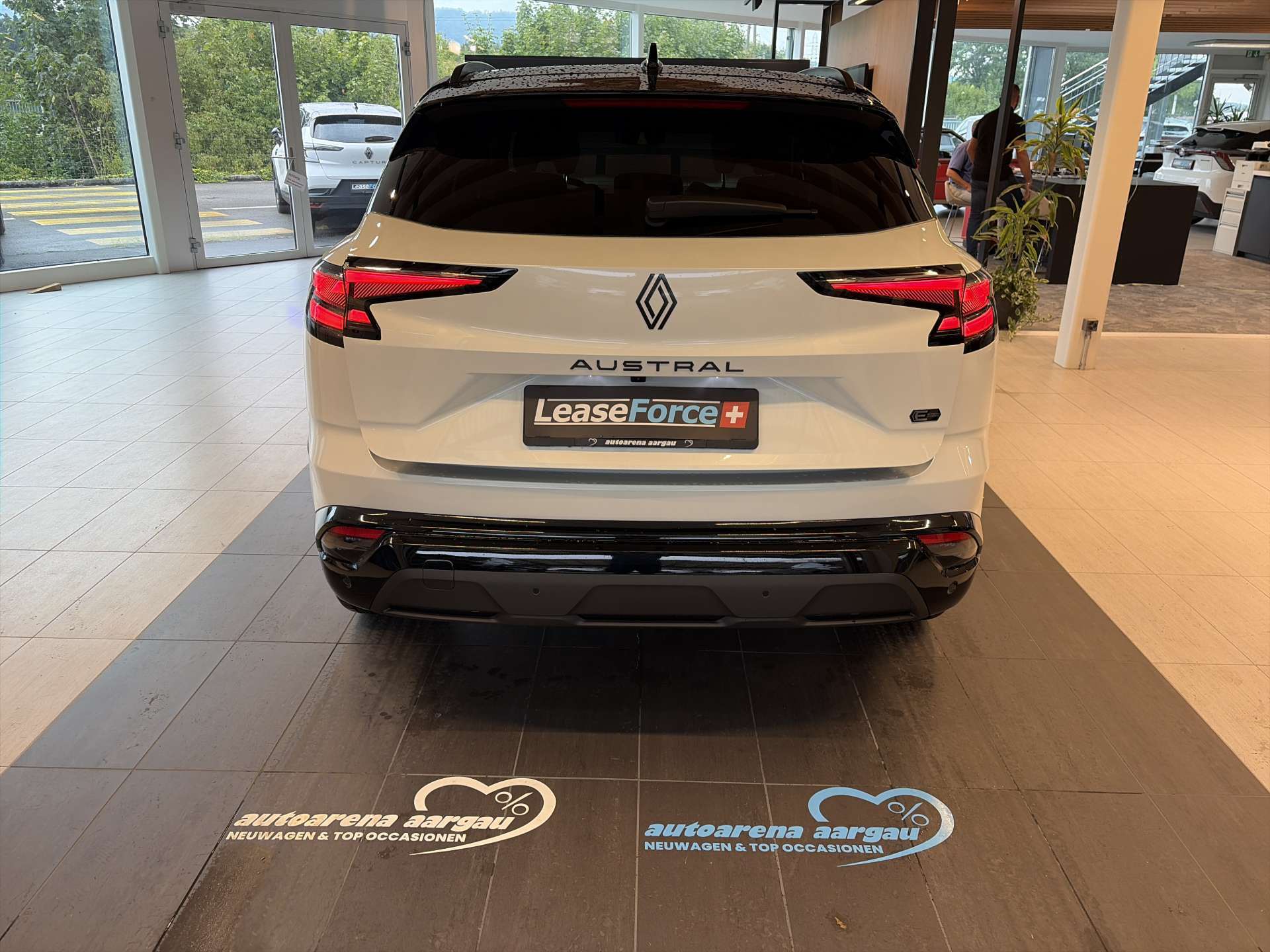 RENAULT Austral 1.2 HEV 200 Esprit Alpine Automat-image-12