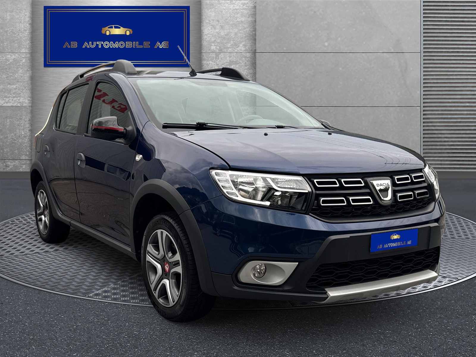 DACIA Sandero Tce 90 Stepway Automatic-image-2