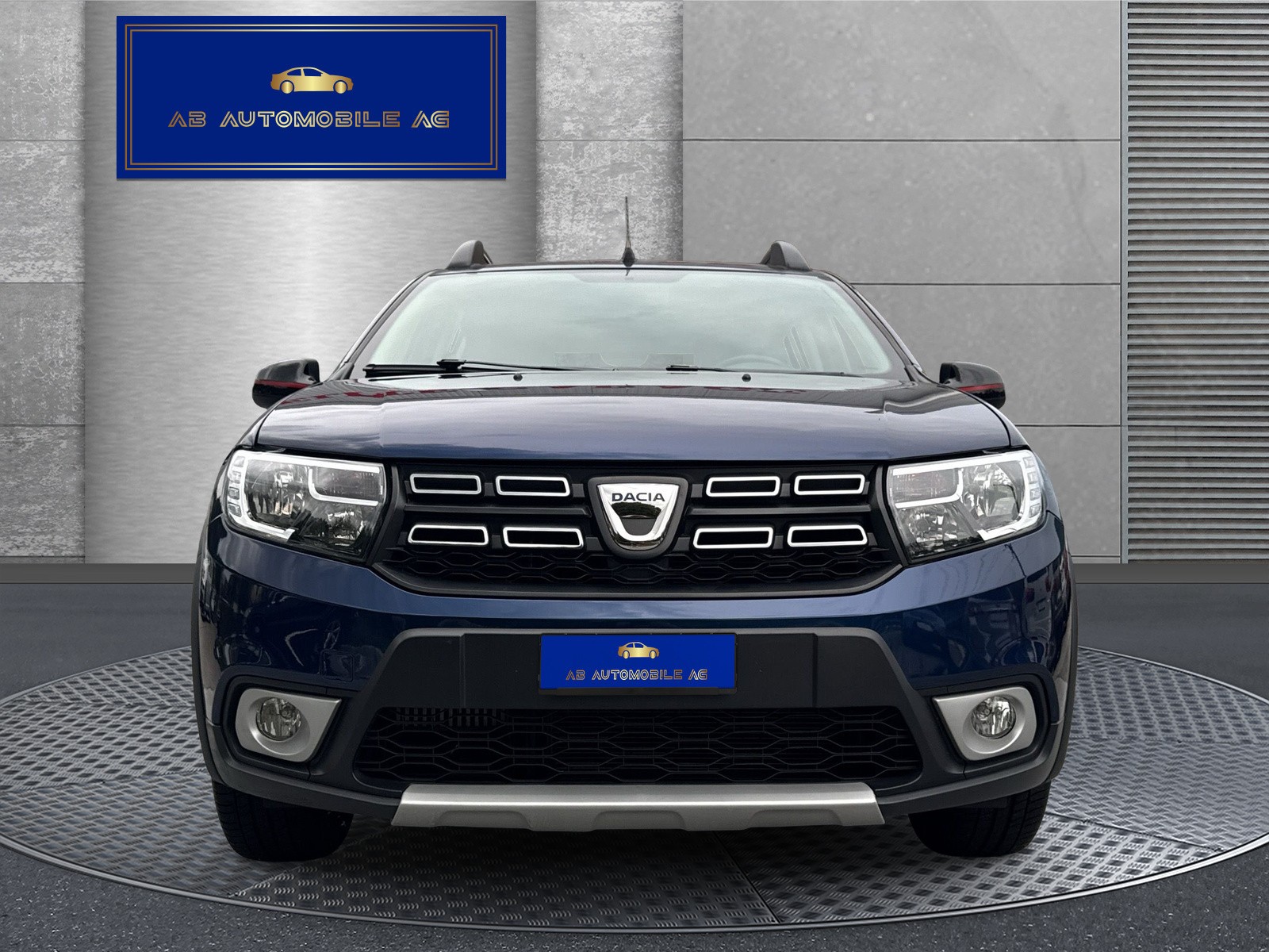 DACIA Sandero Tce 90 Stepway Automatic-image-1