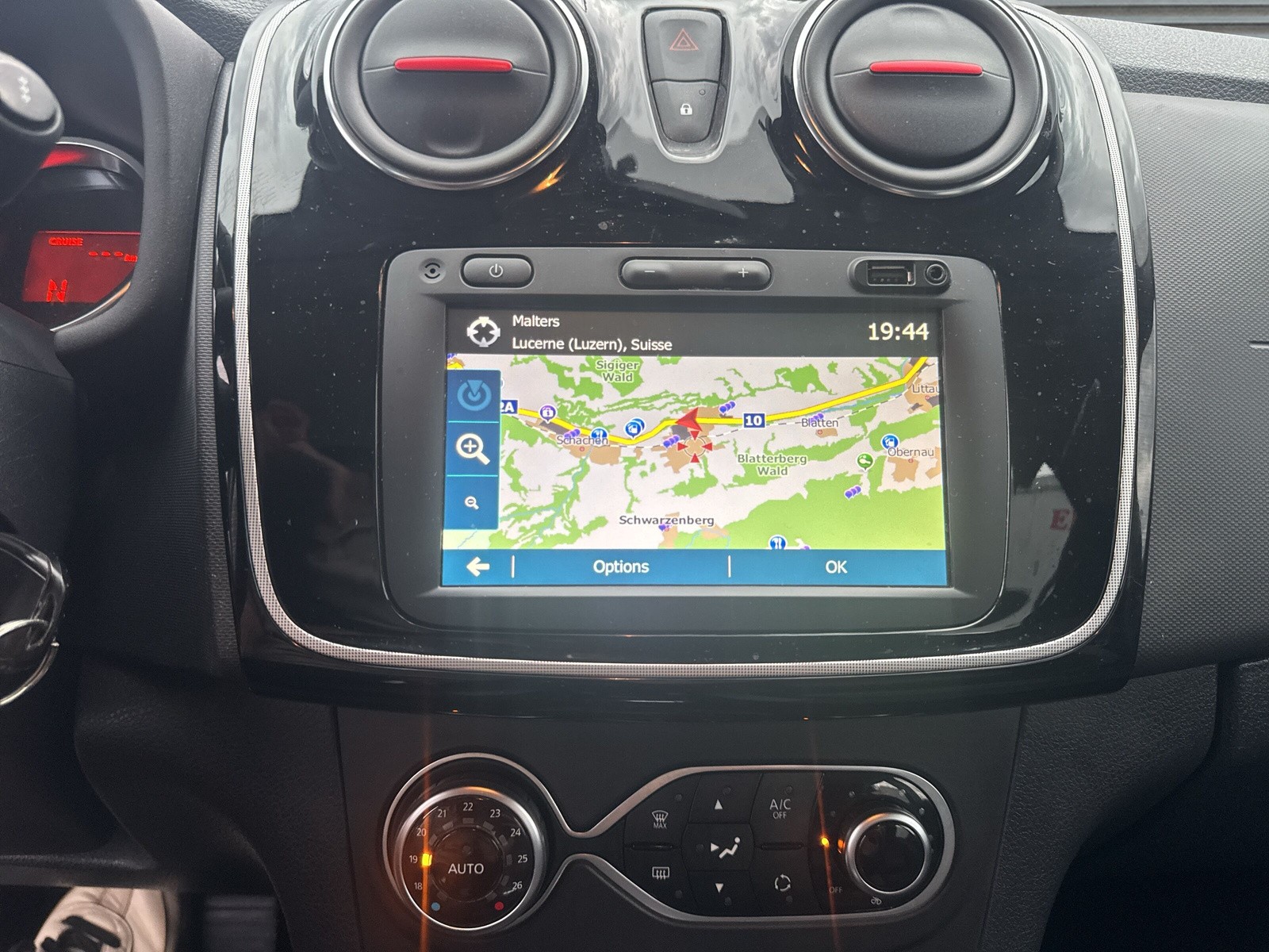 DACIA Sandero Tce 90 Stepway Automatic-image-13