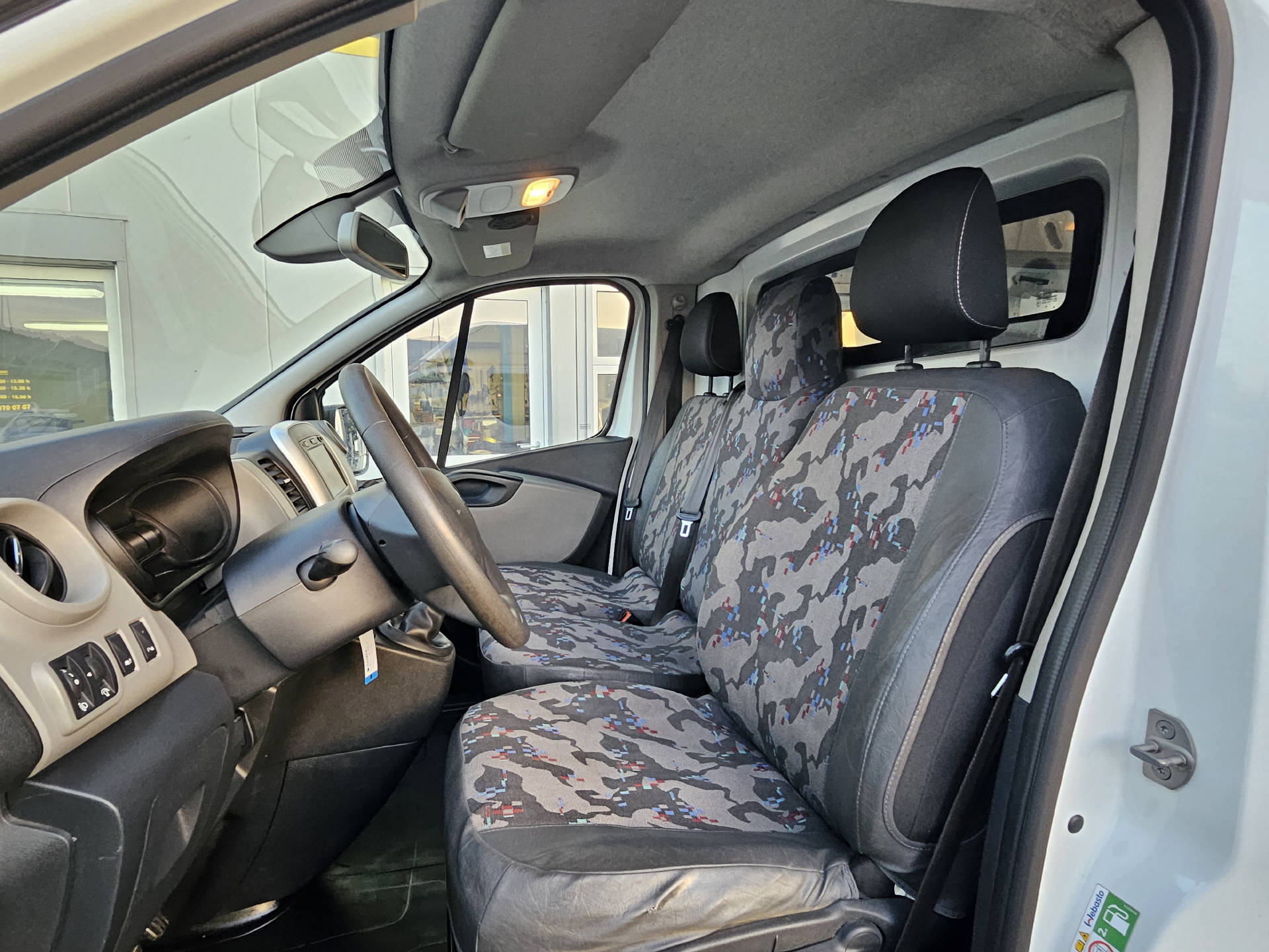 RENAULT Trafic Kaw. 2.9 t L2 H2 1.6 dCi 125 TwinTurbo Busines * Frisch ab MFK * Frisch ab Service *Garantie*-image-10