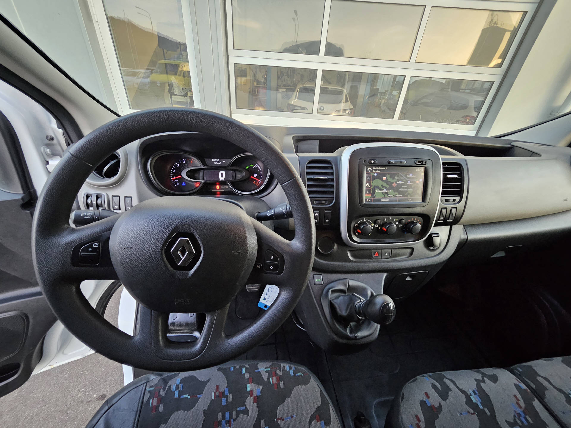 RENAULT Trafic Kaw. 2.9 t L2 H2 1.6 dCi 125 TwinTurbo Busines * Frisch ab MFK * Frisch ab Service *Garantie*-image-8