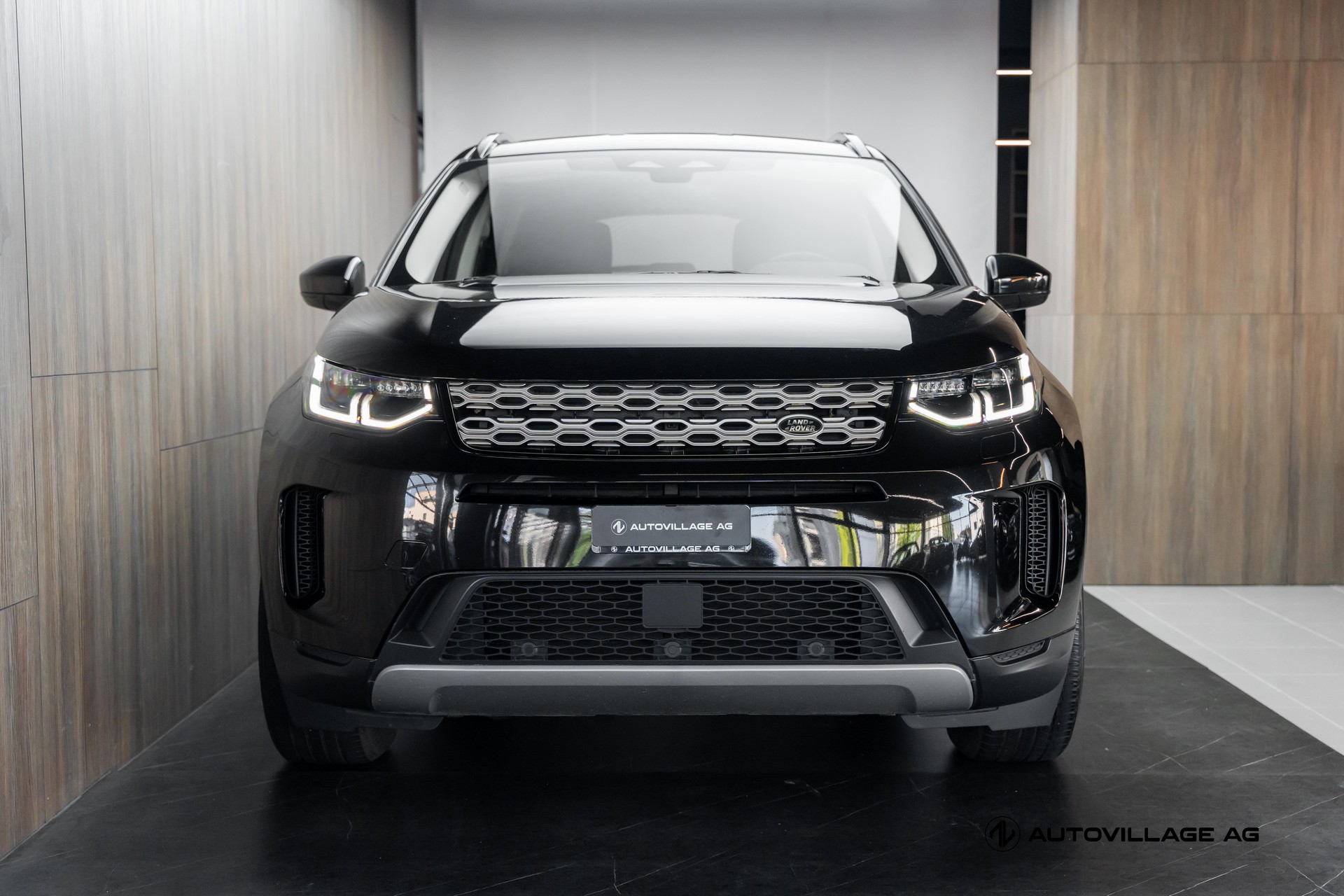 LAND ROVER Discovery Sport D200 2.0D TD4 MHEV Base AT9-image-29
