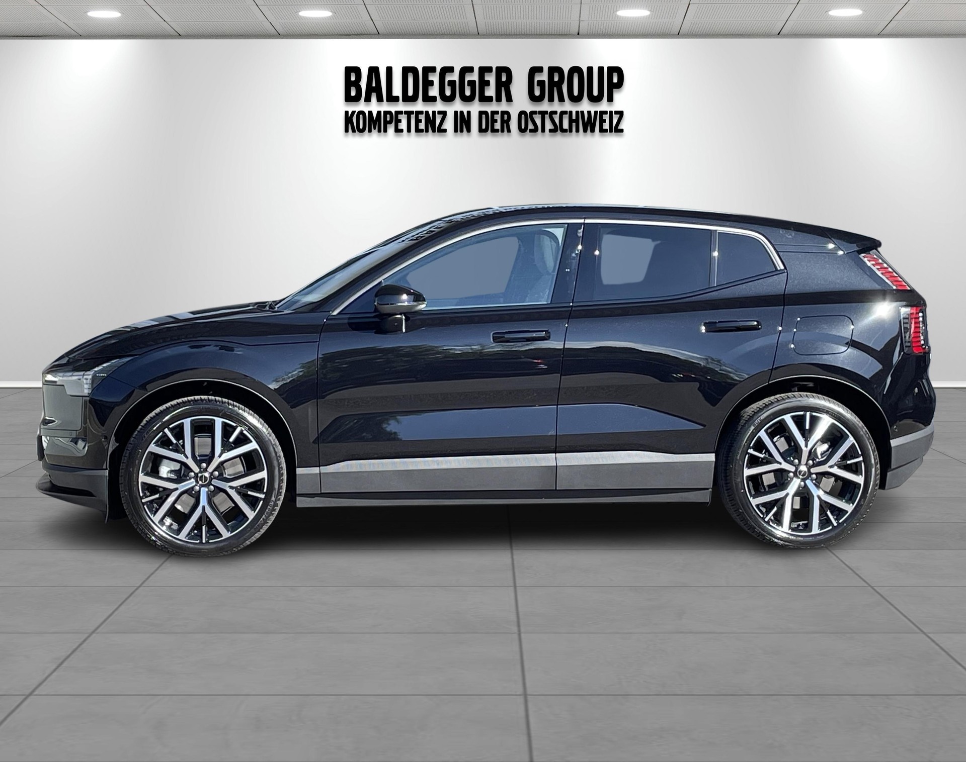 VOLVO EX 30 E60 Twin Ultra Performanc-image-8