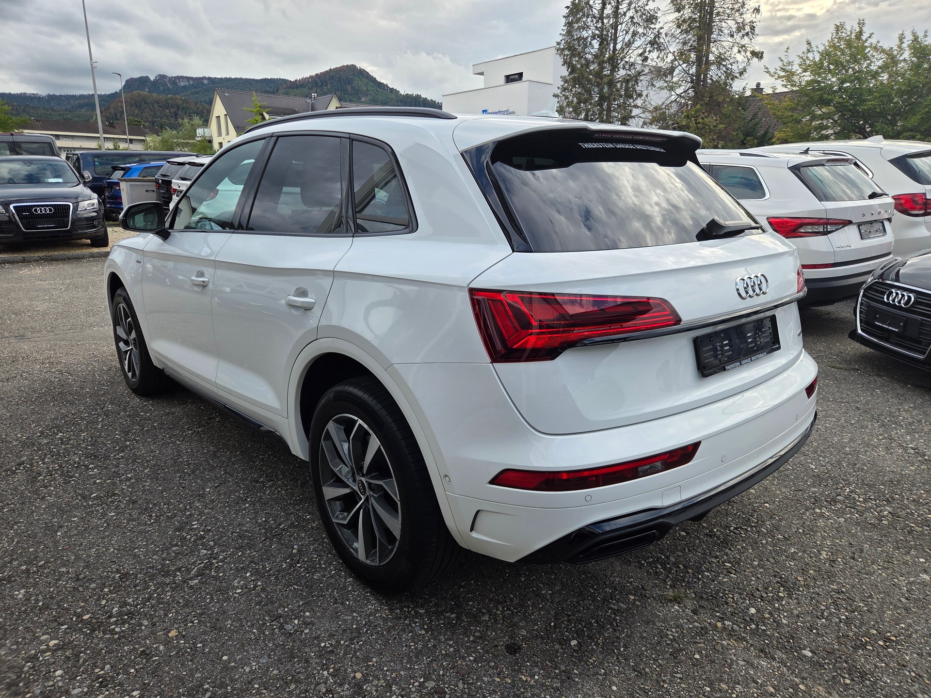 AUDI Q5 40 TDI S-line quattro S-tronic-image-6