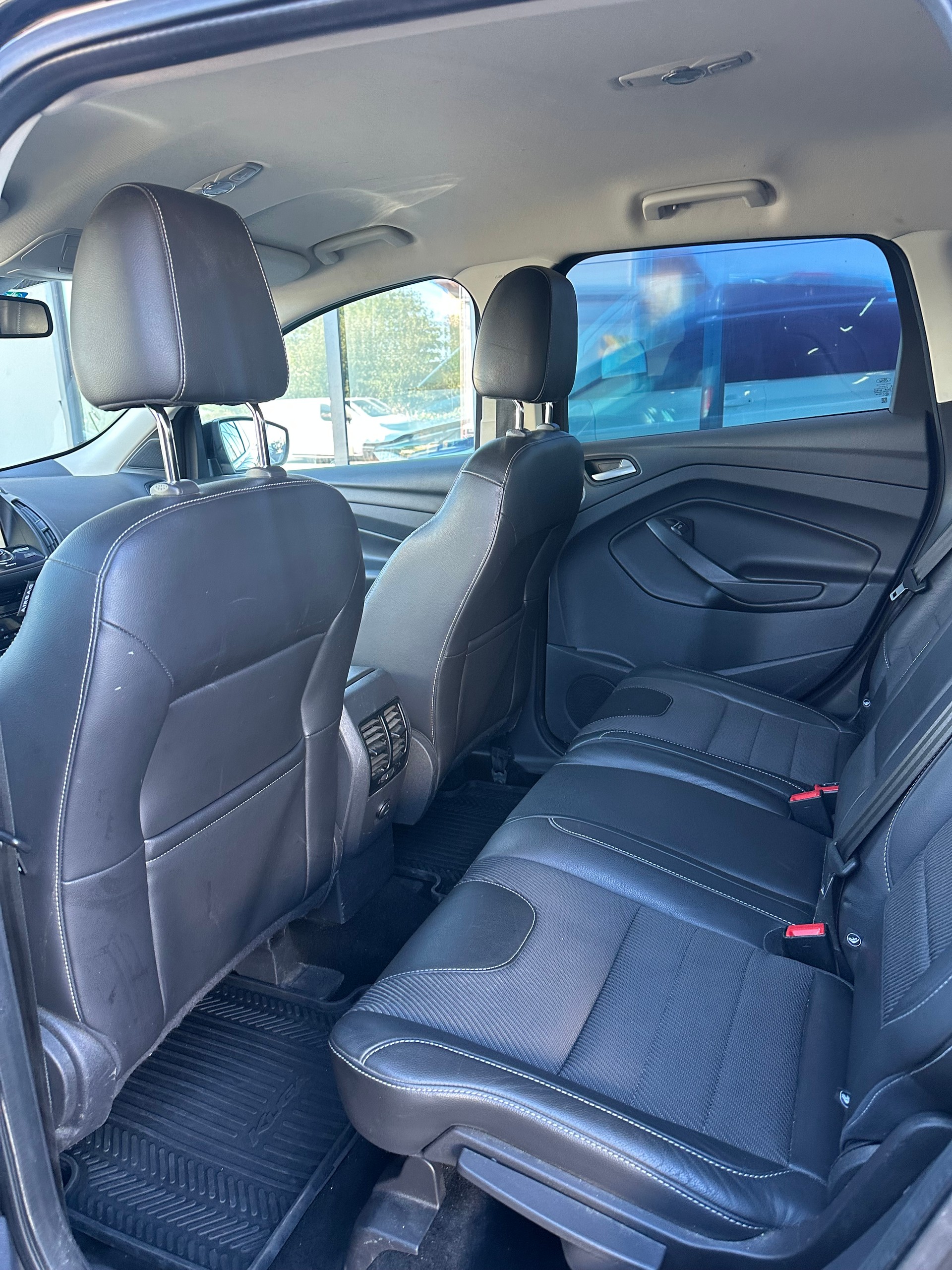 FORD Kuga 2.0 TDCi 180 Carving FPS-image-11