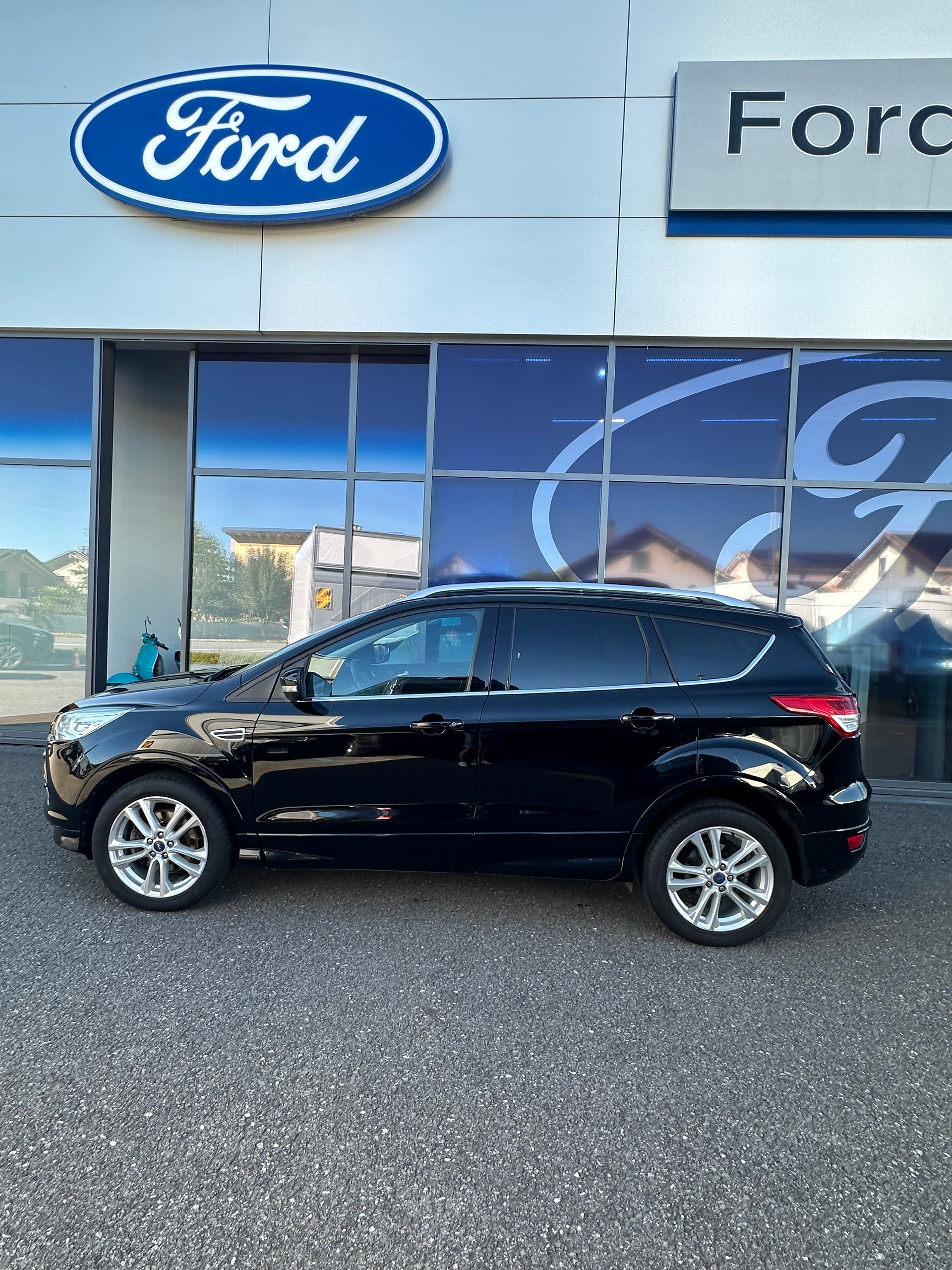 FORD Kuga 2.0 TDCi 180 Carving FPS-image-2