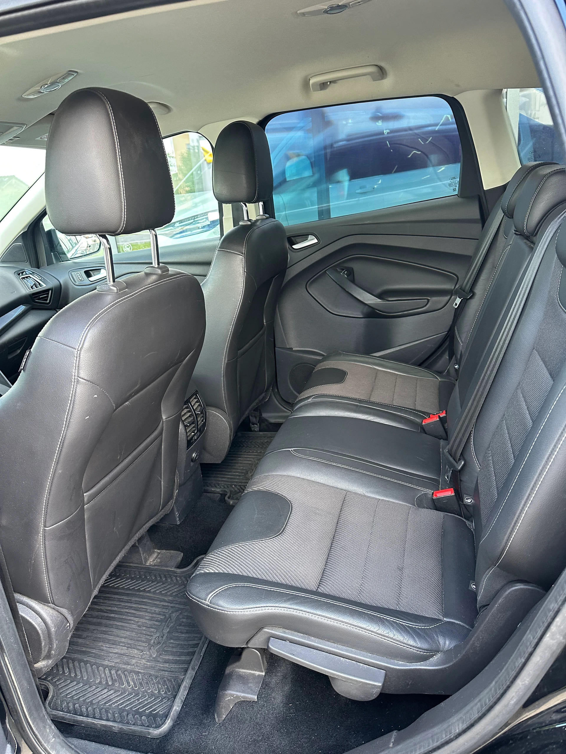 FORD Kuga 2.0 TDCi 180 Titanium S-image-11