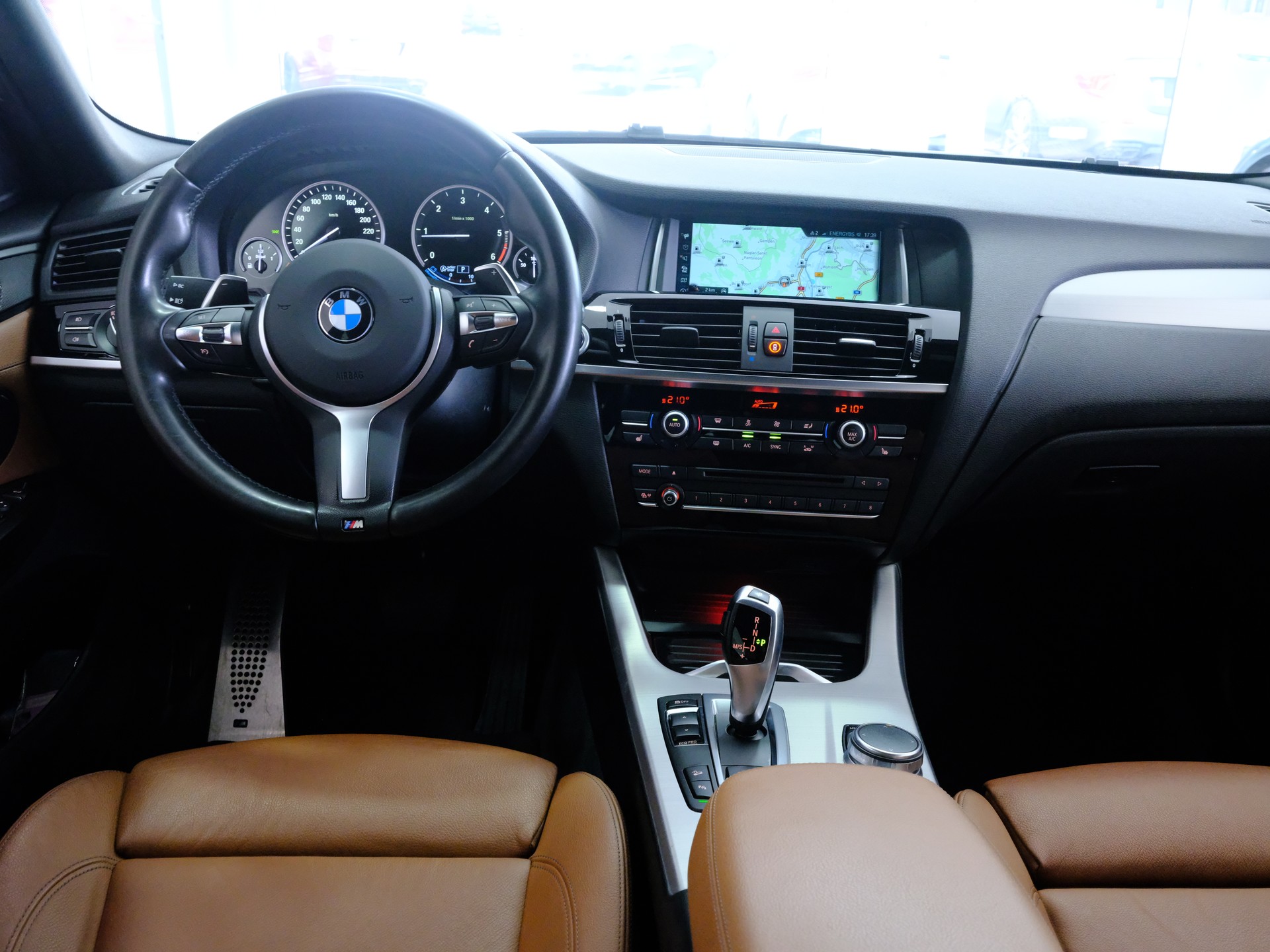 BMW X4 xDrive 20d M Sport-image-12