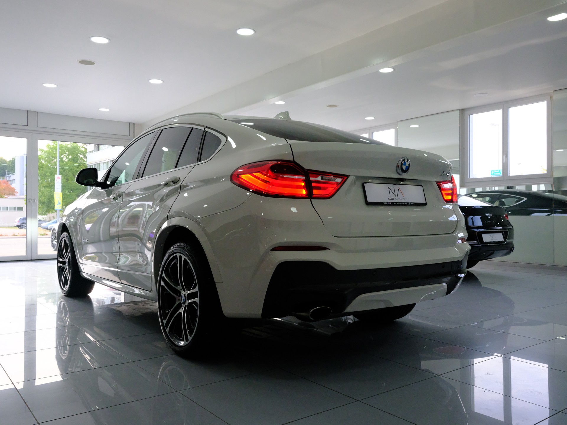 BMW X4 xDrive 20d M Sport-image-4