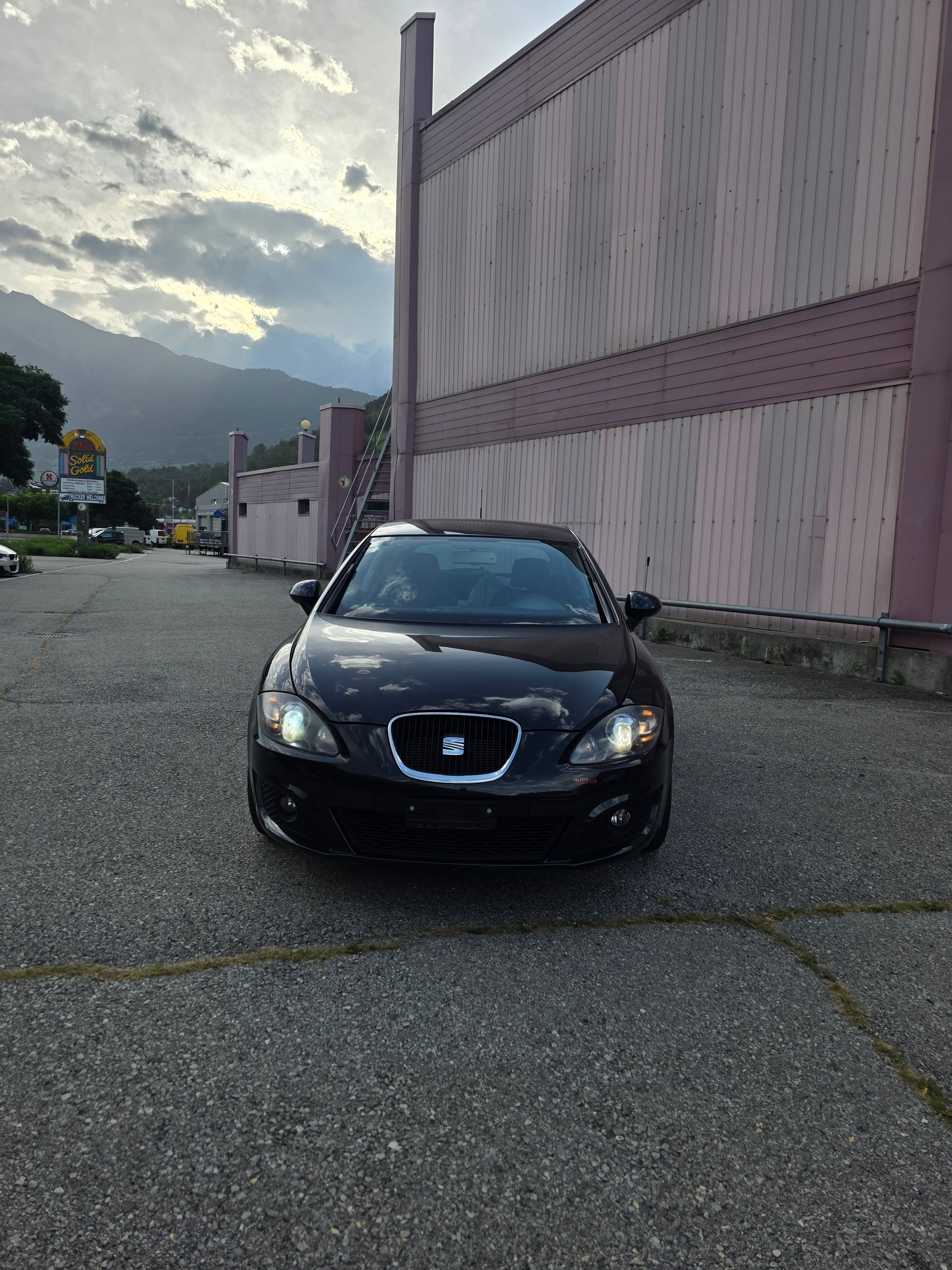 SEAT Leon 1.4 TSI COPA Style-image-1