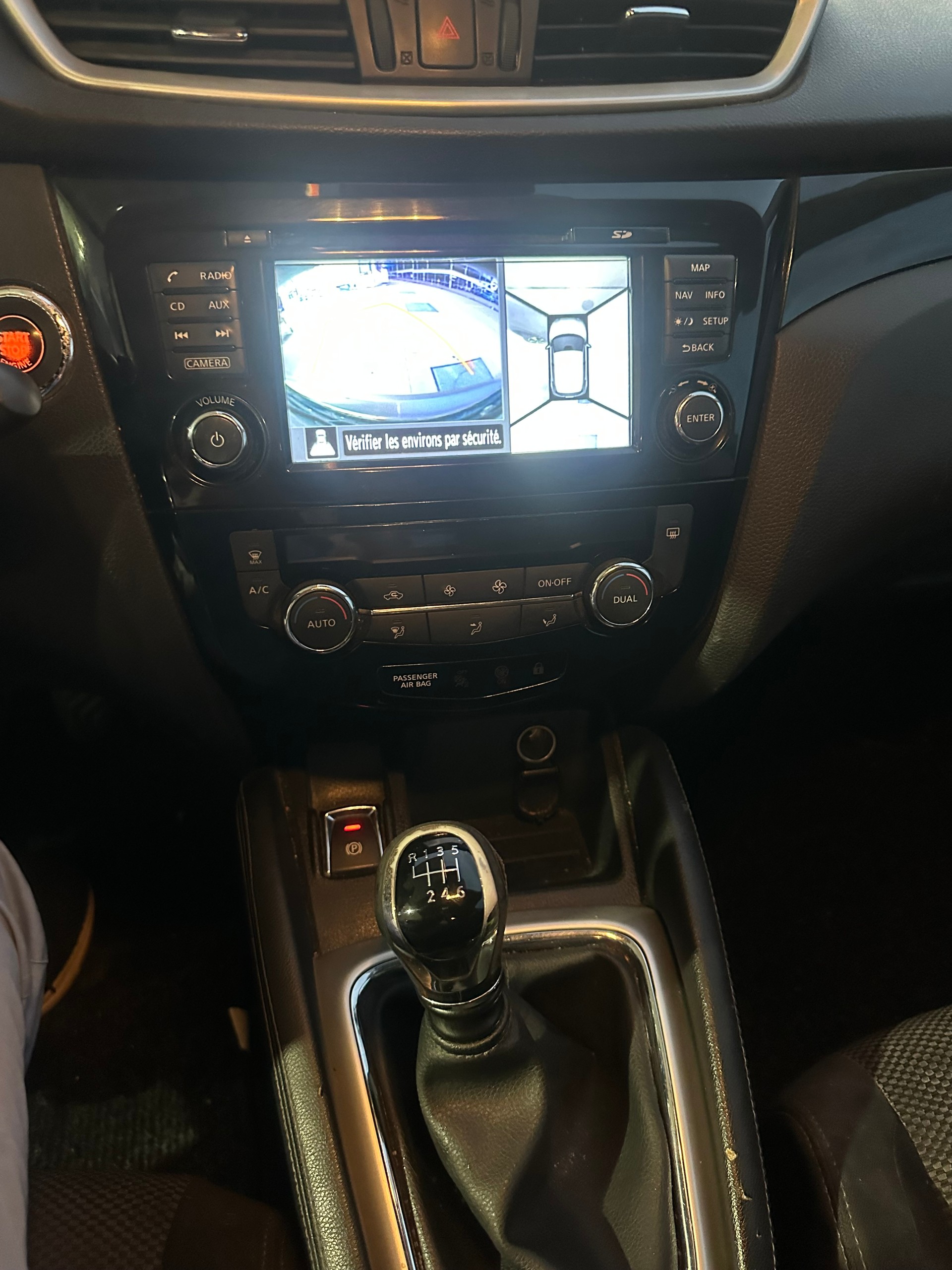 NISSAN Qashqai 1.6 DIG-T N-Connecta-image-11