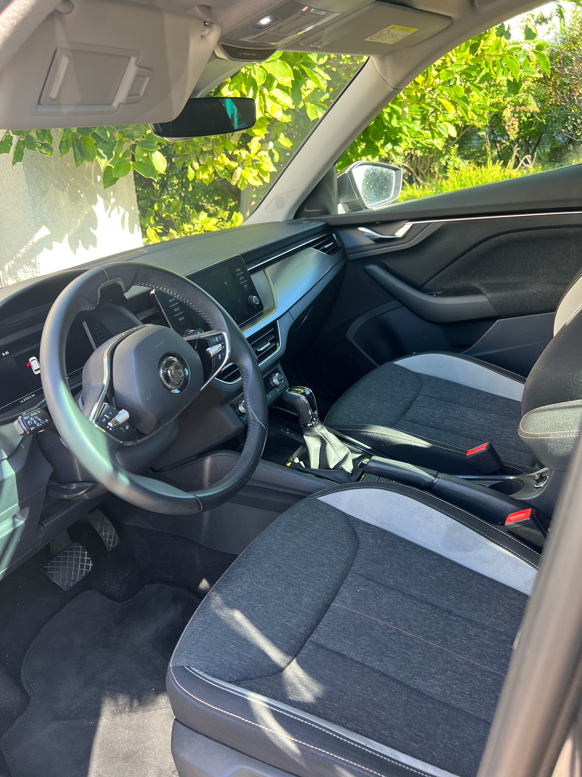 SKODA 1.0 TSI Style DSG-image-3