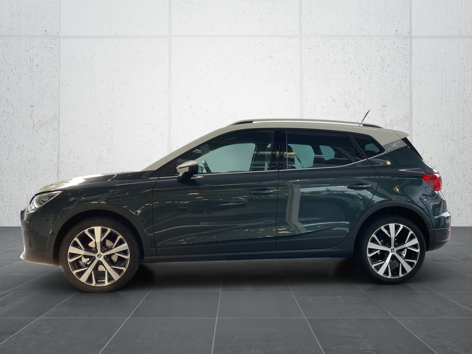 SEAT Arona 1.5 Eco TSI Music Edition DSG-image-2