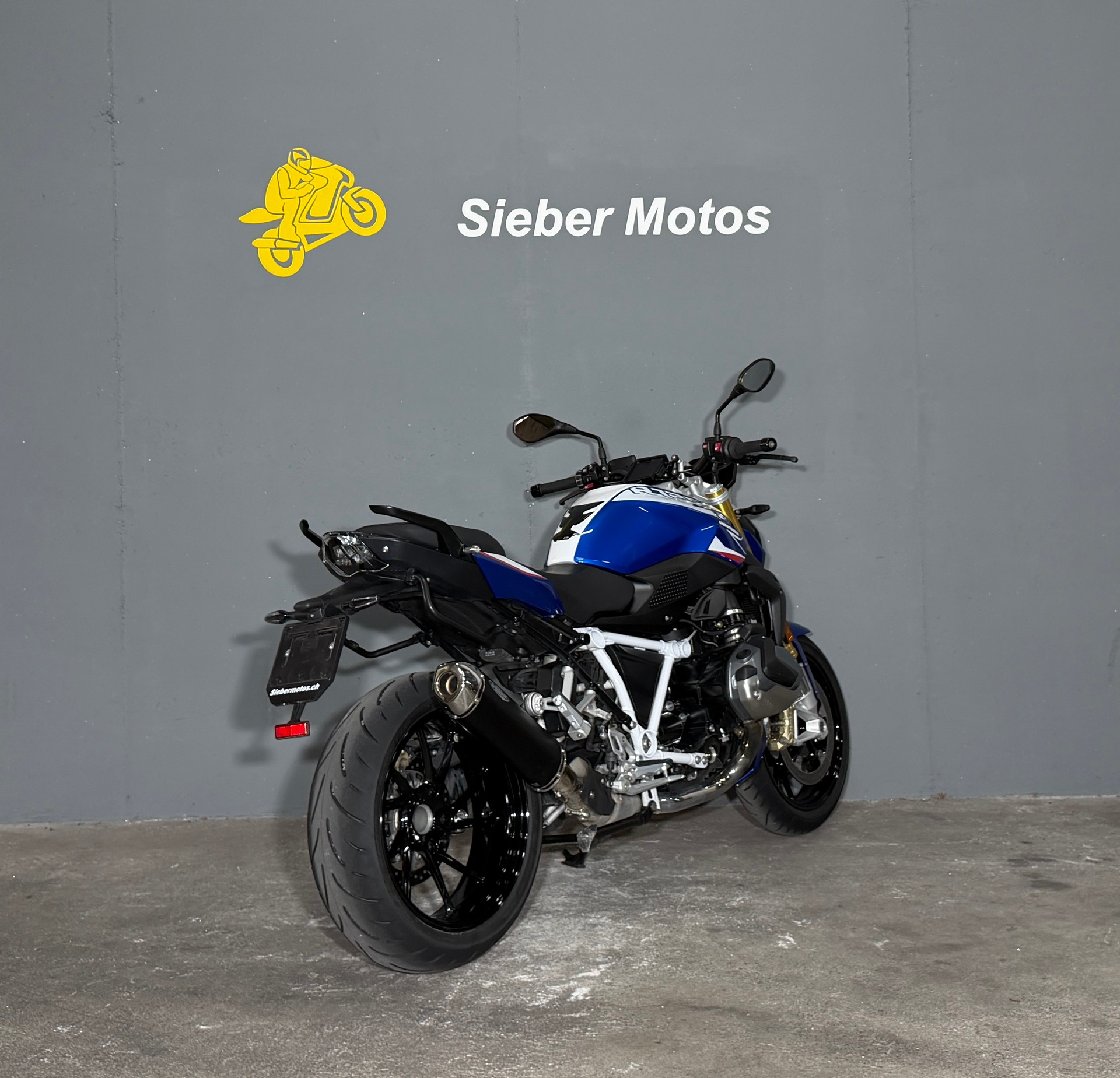 BMW R 1250 R-showroom-element-3