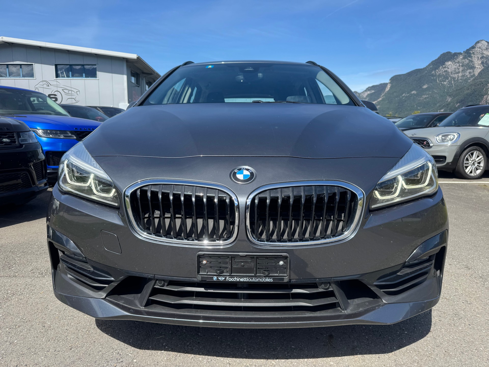 BMW 218d xDrive Active Tourer Steptronic-image-2