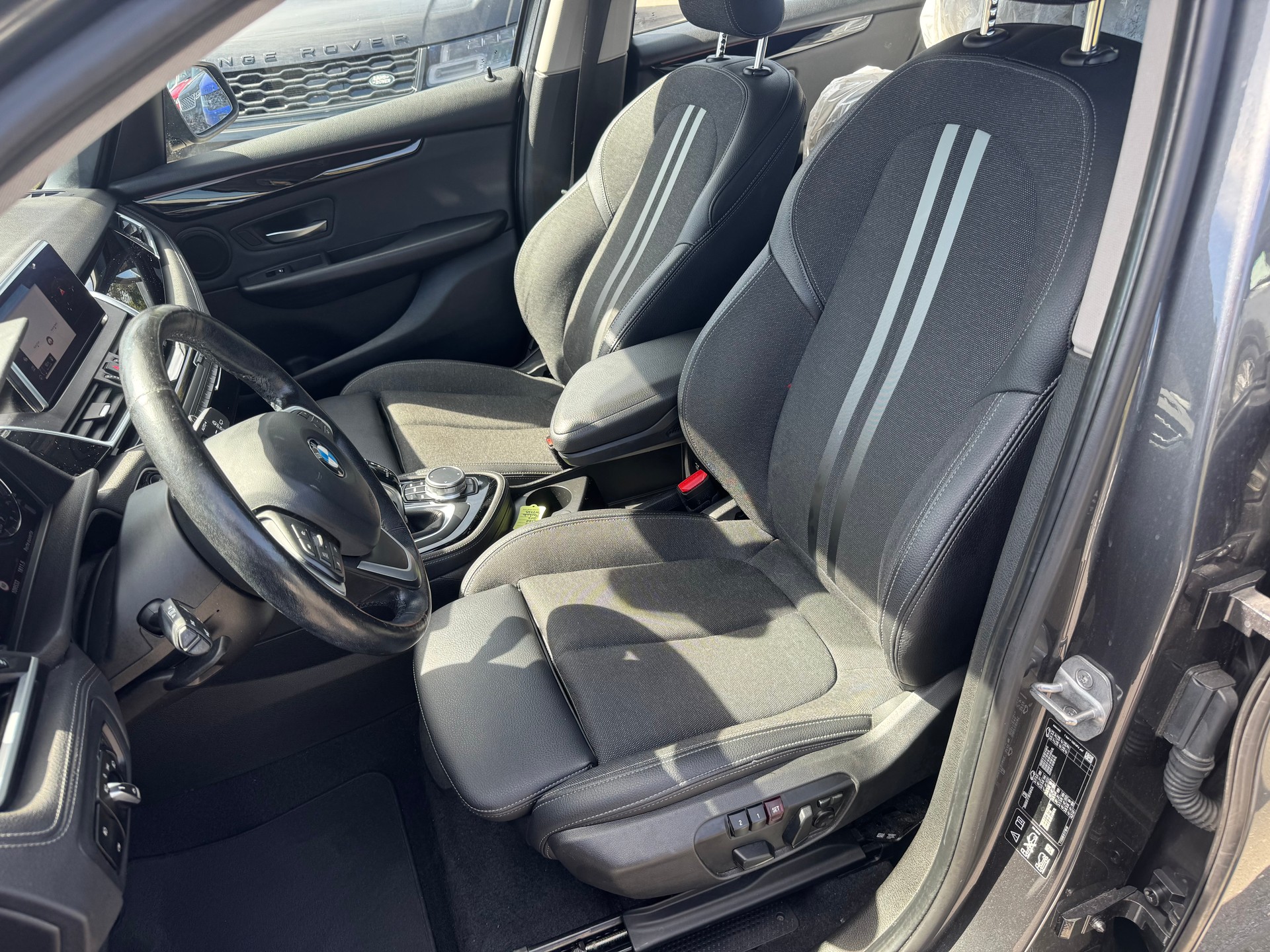 BMW 218d xDrive Active Tourer Steptronic-image-15