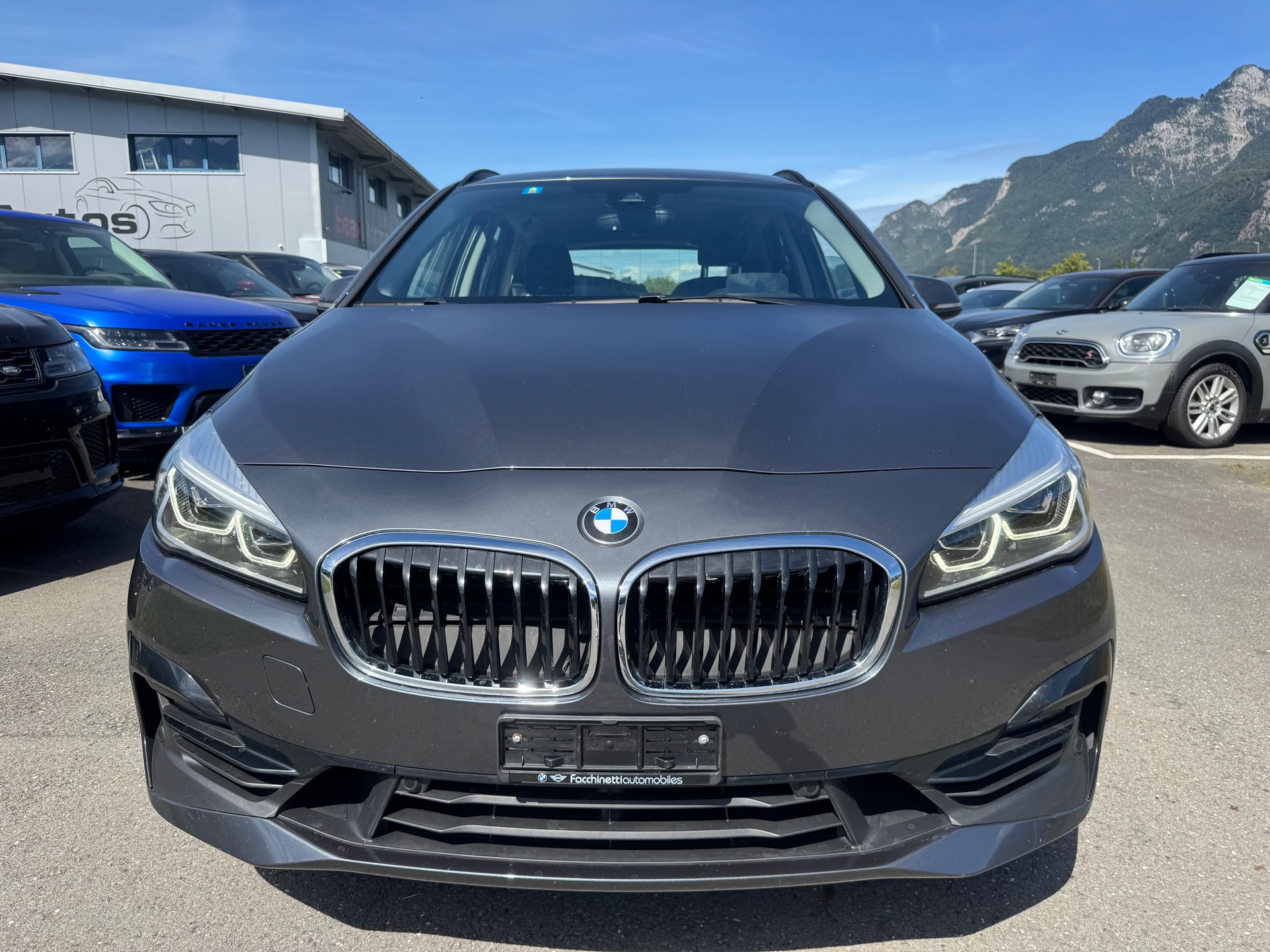 BMW 218d xDrive Active Tourer Steptronic-image-3