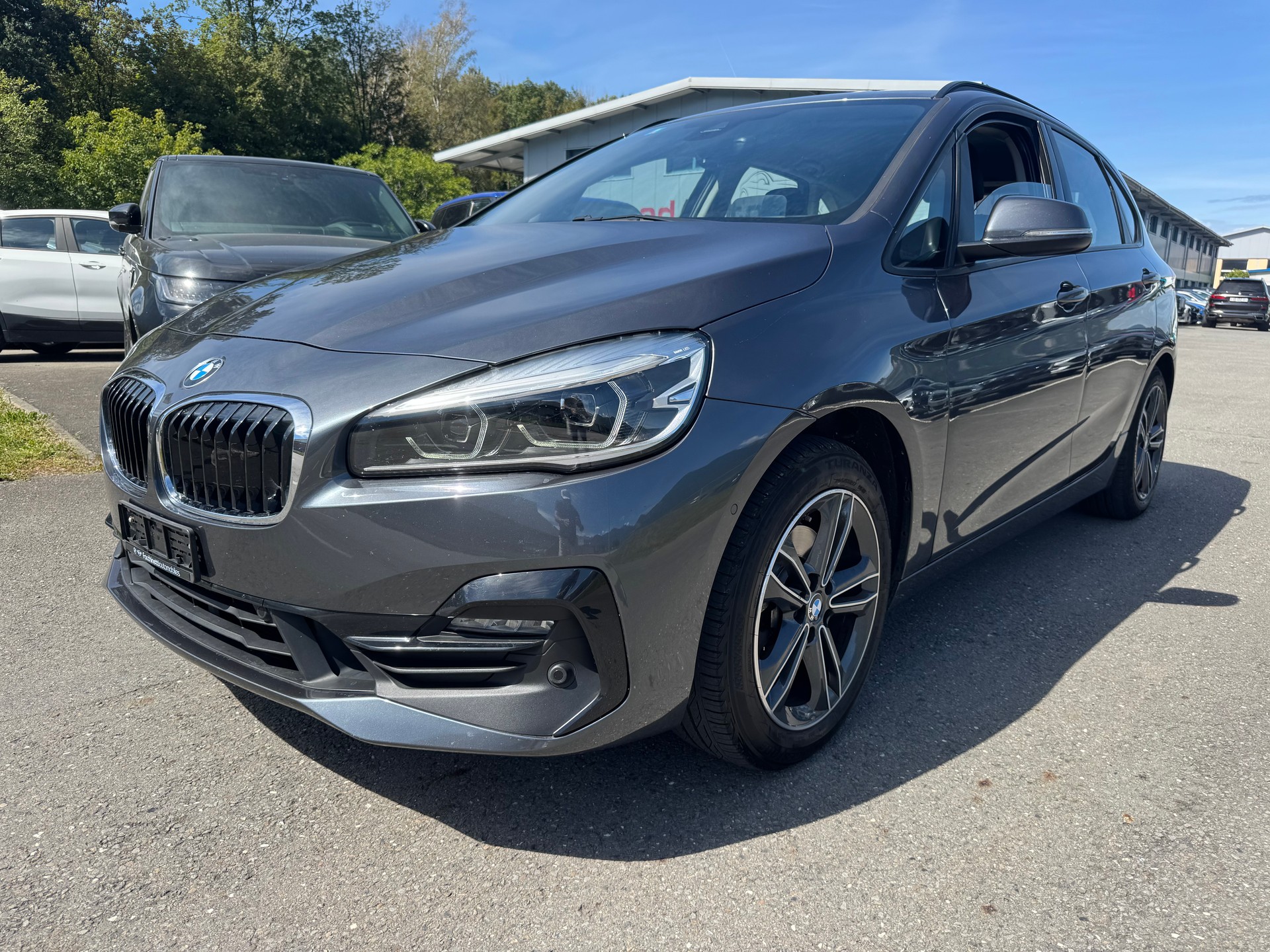 BMW 218d xDrive Active Tourer Steptronic-image-1
