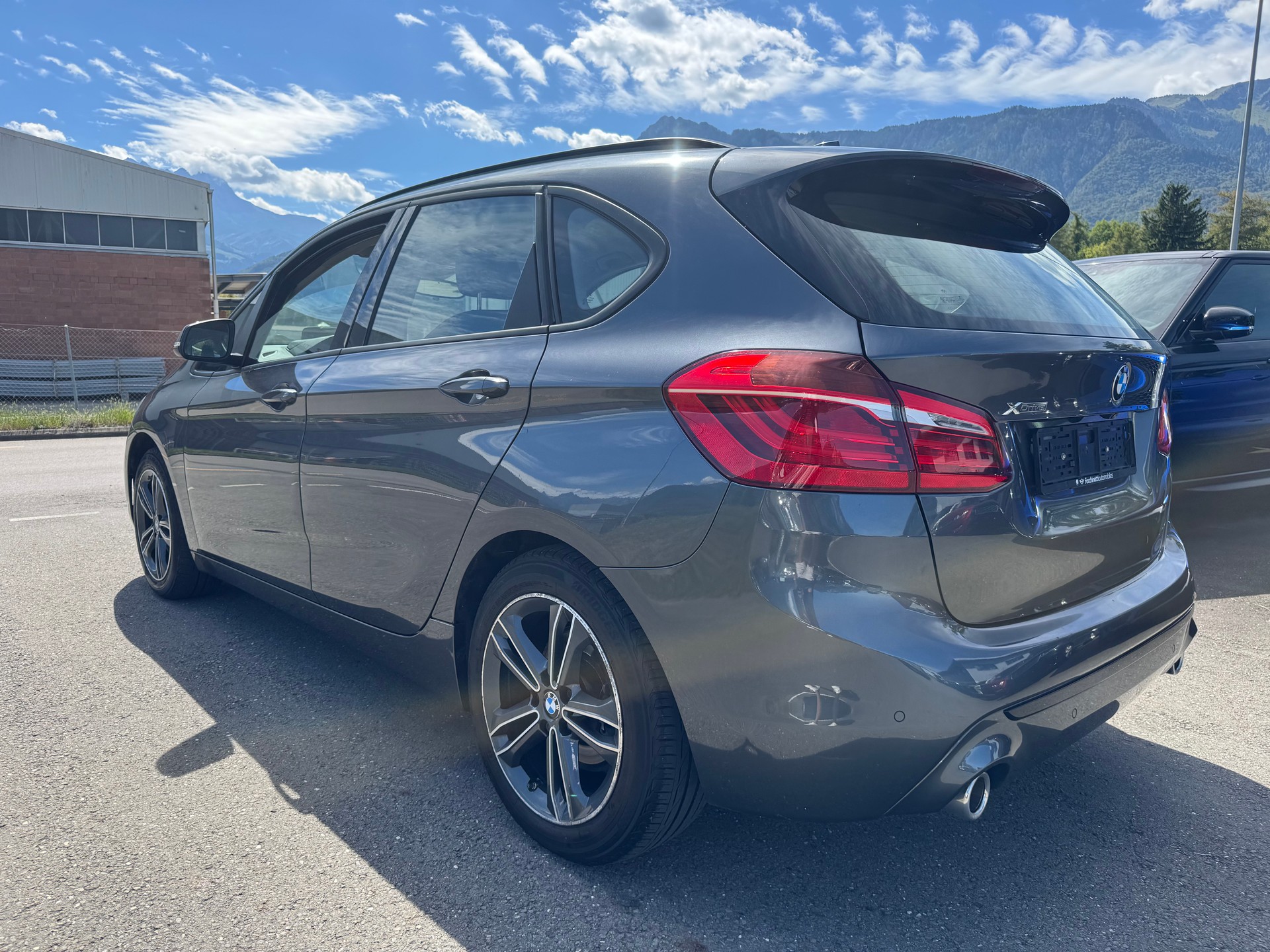 BMW 218d xDrive Active Tourer Steptronic-image-6
