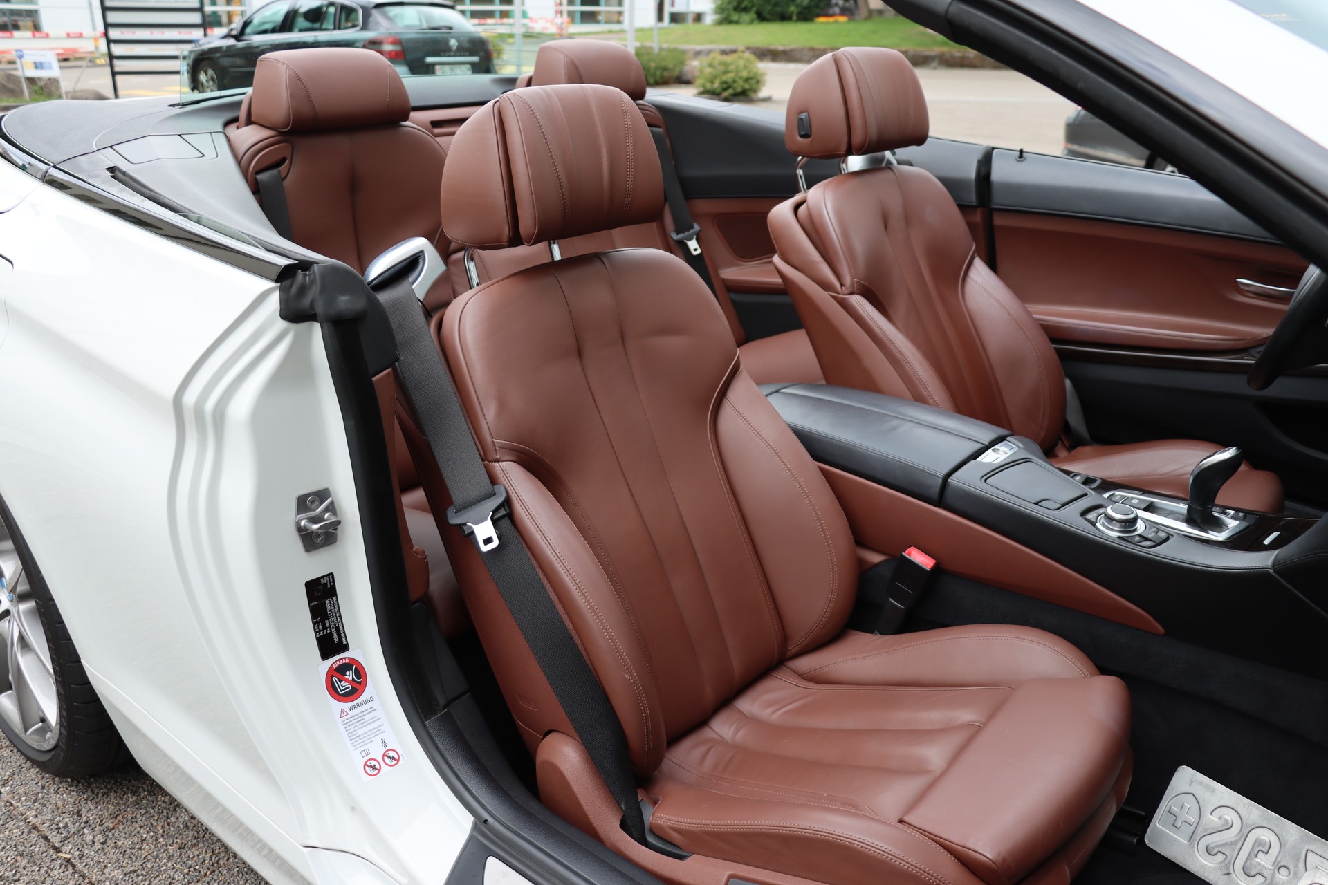 BMW 650i Cabrio-image-7