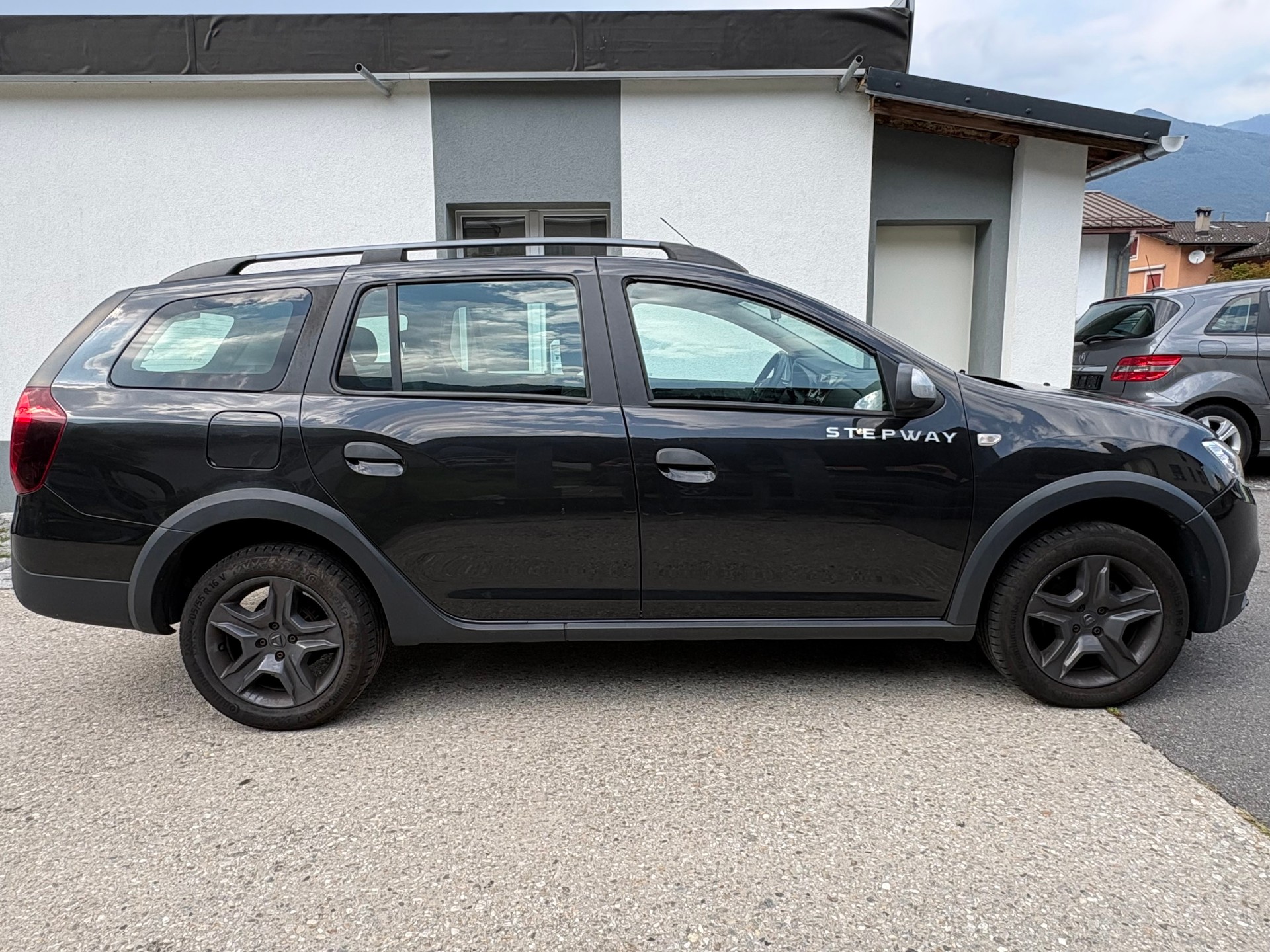 DACIA Logan MCV 1.5dCi Stepway Unlimited-image-5
