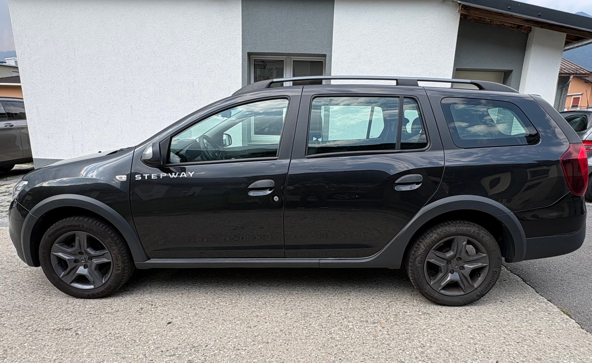 DACIA Logan MCV 1.5dCi Stepway Unlimited-image-4