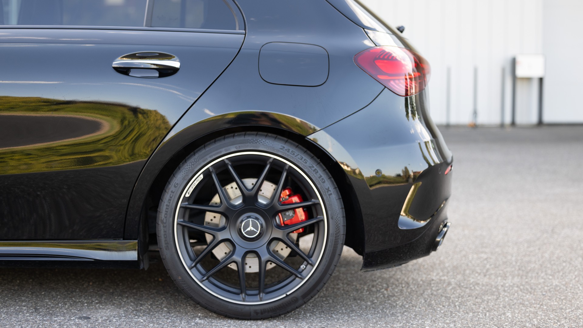 MERCEDES-BENZ A 45 AMG-image-3