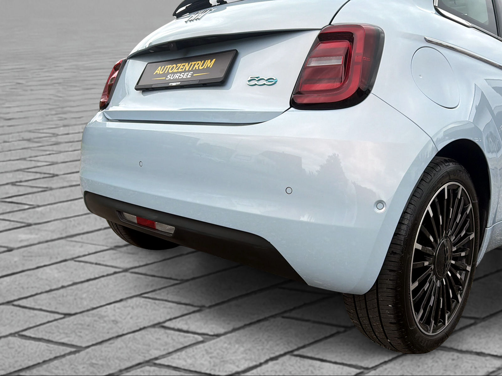 FIAT 500 La Prima-image-8