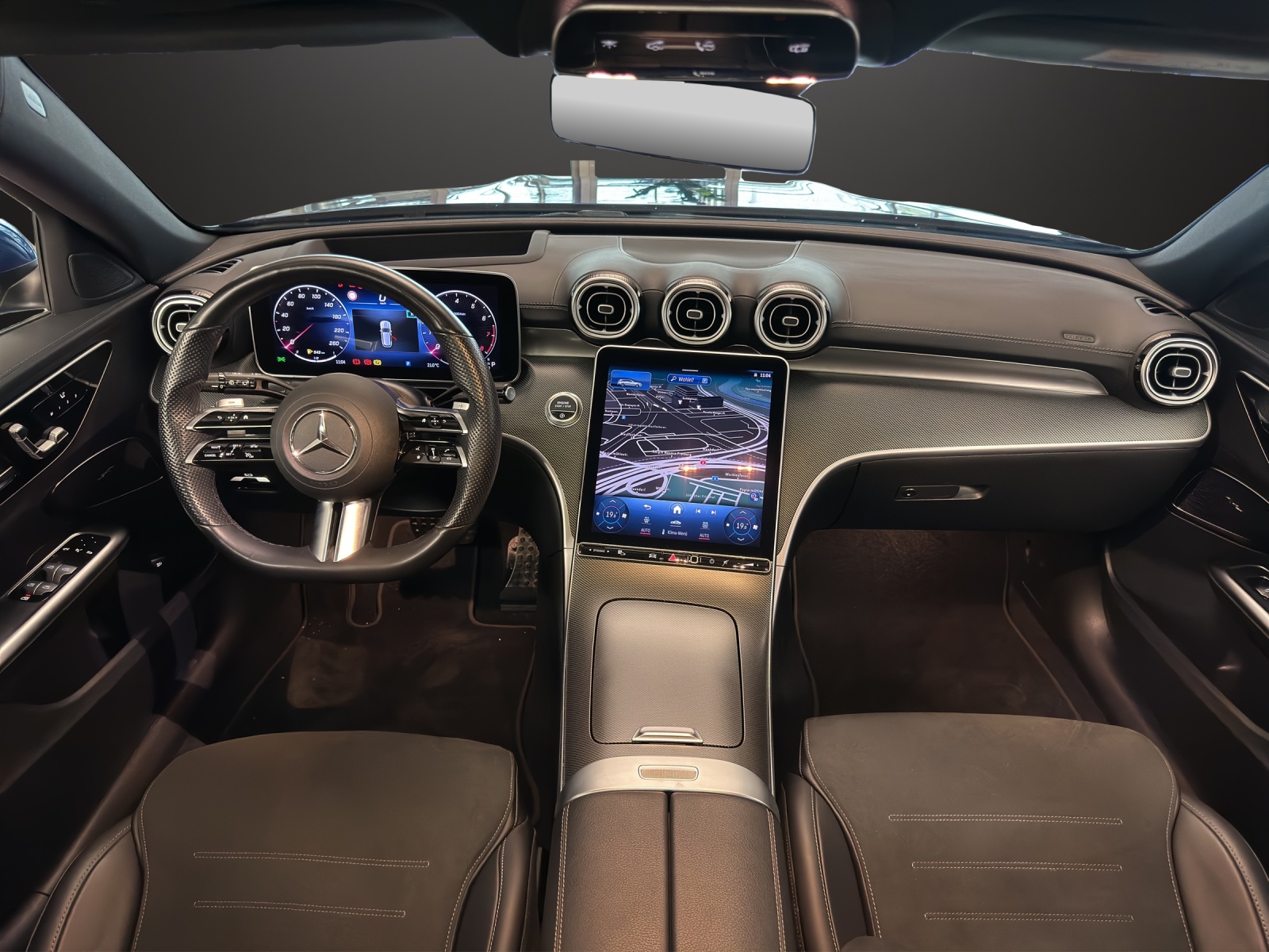MERCEDES-BENZ C 200 T 4Matic AMG Line-image-9