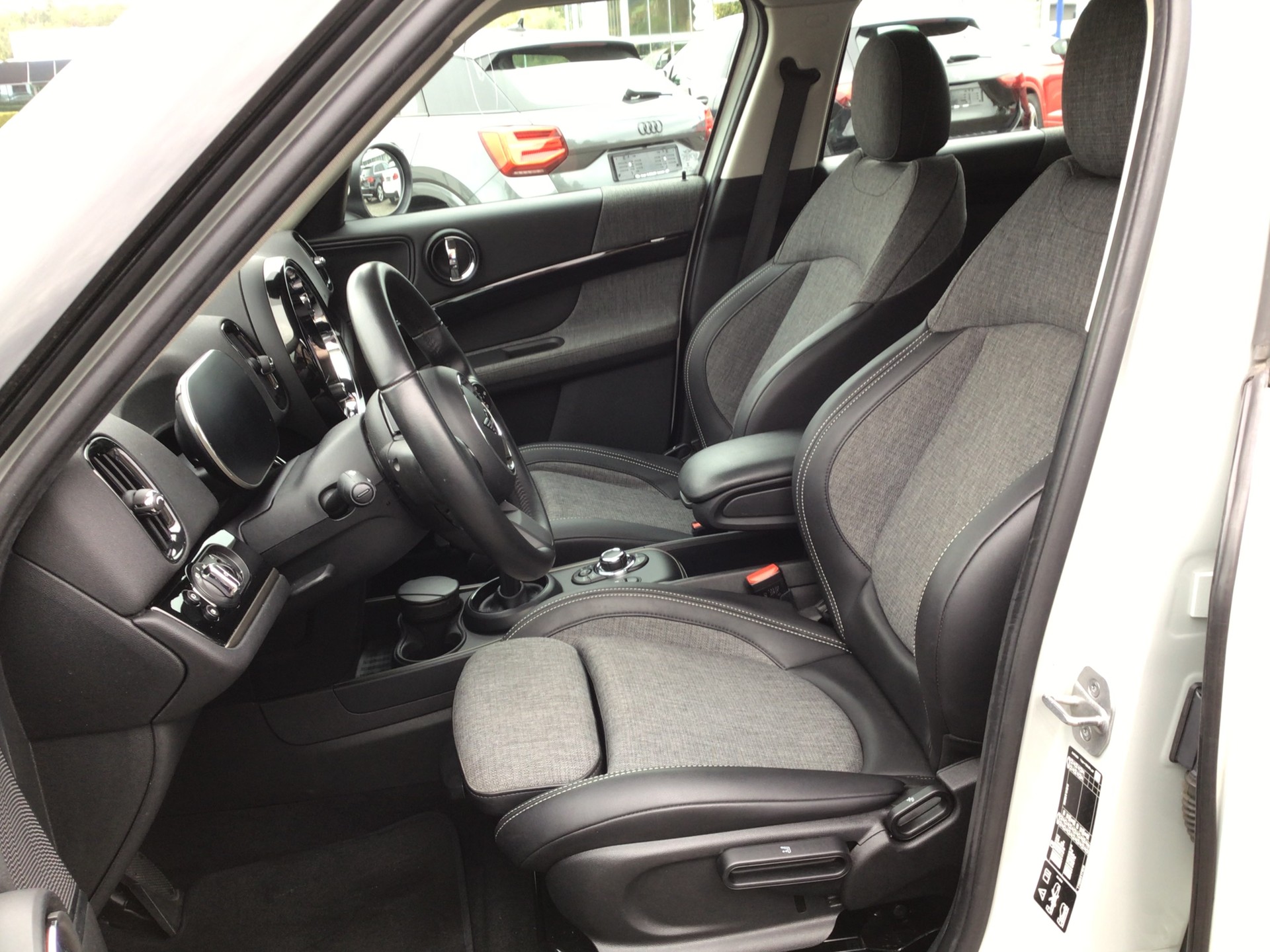MINI Countryman Cooper ALL4 Steptronic-image-5